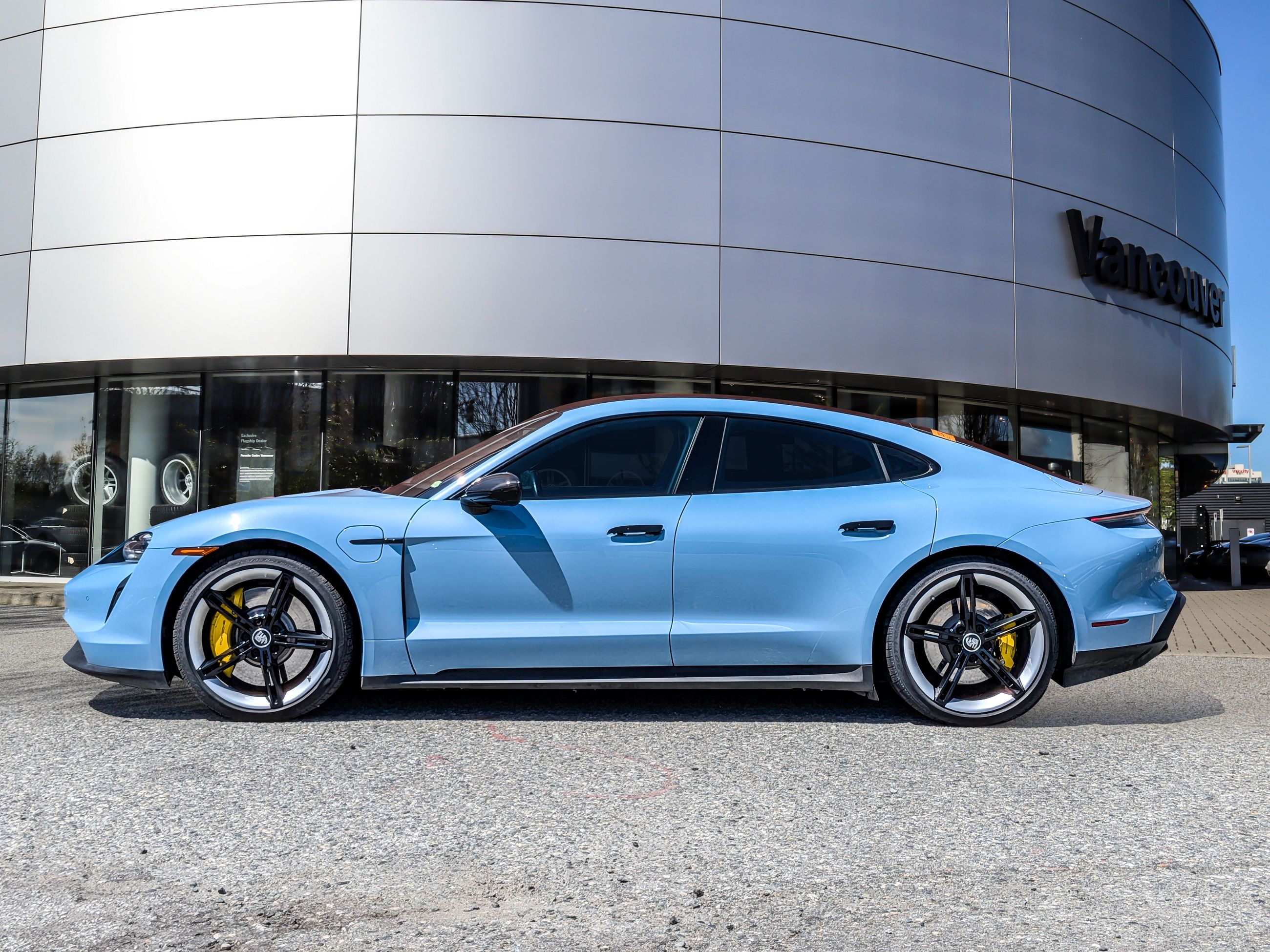 Porsche Taycan  2022 à Vancouver, Colombie-Britannique