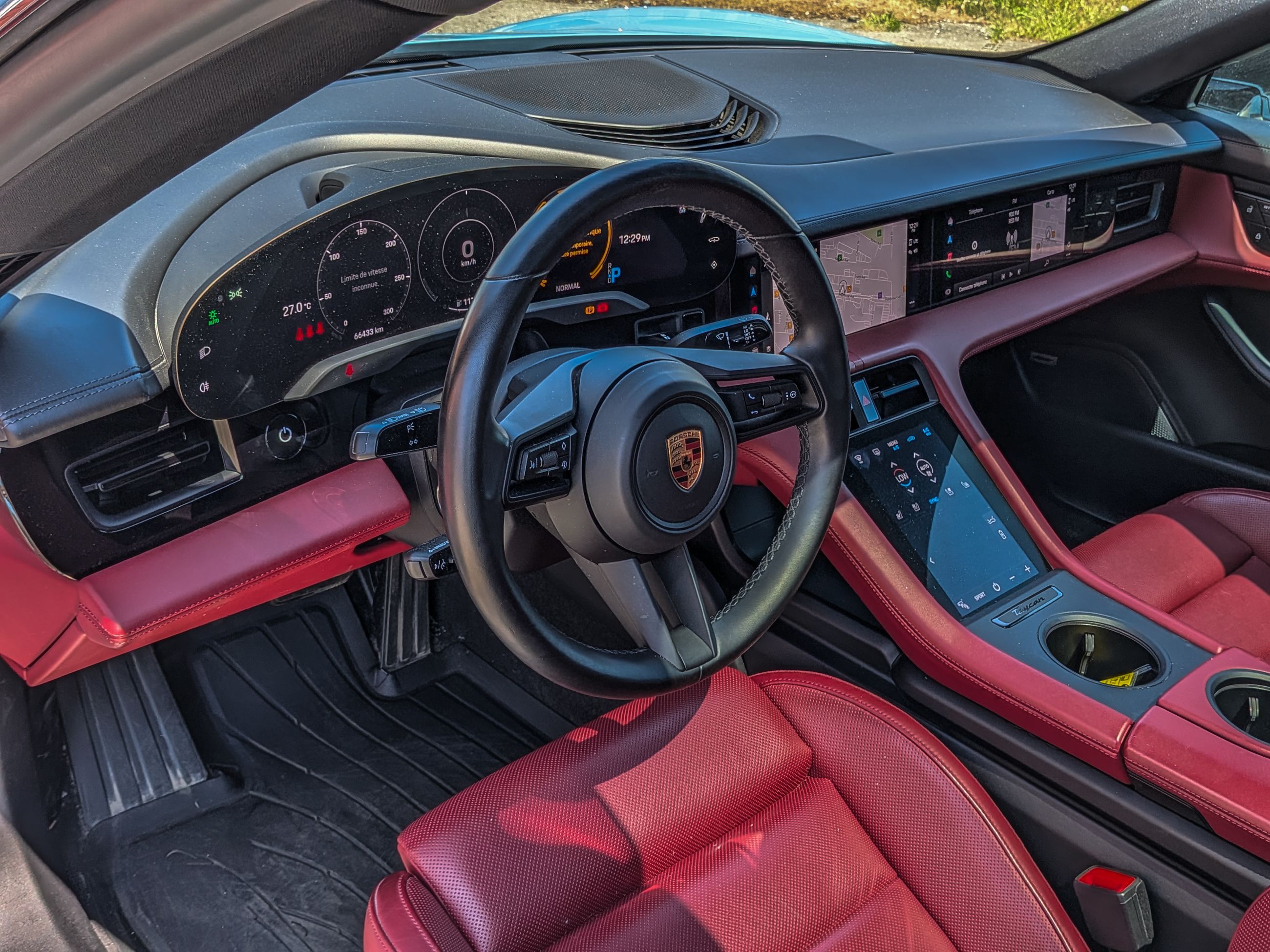 Porsche Taycan  2022 à Vancouver, Colombie-Britannique