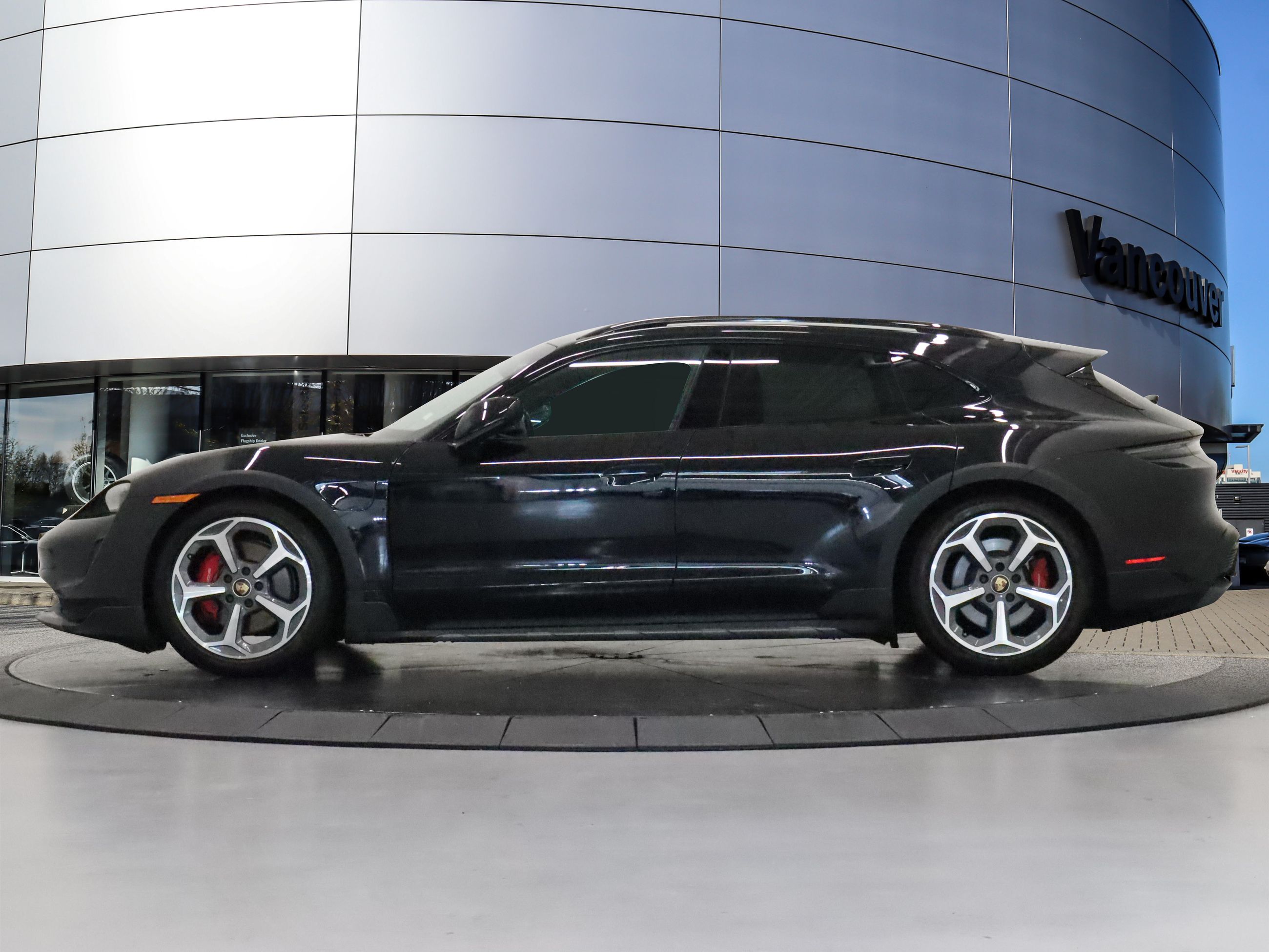 Porsche Taycan  2022 à Vancouver, Colombie-Britannique