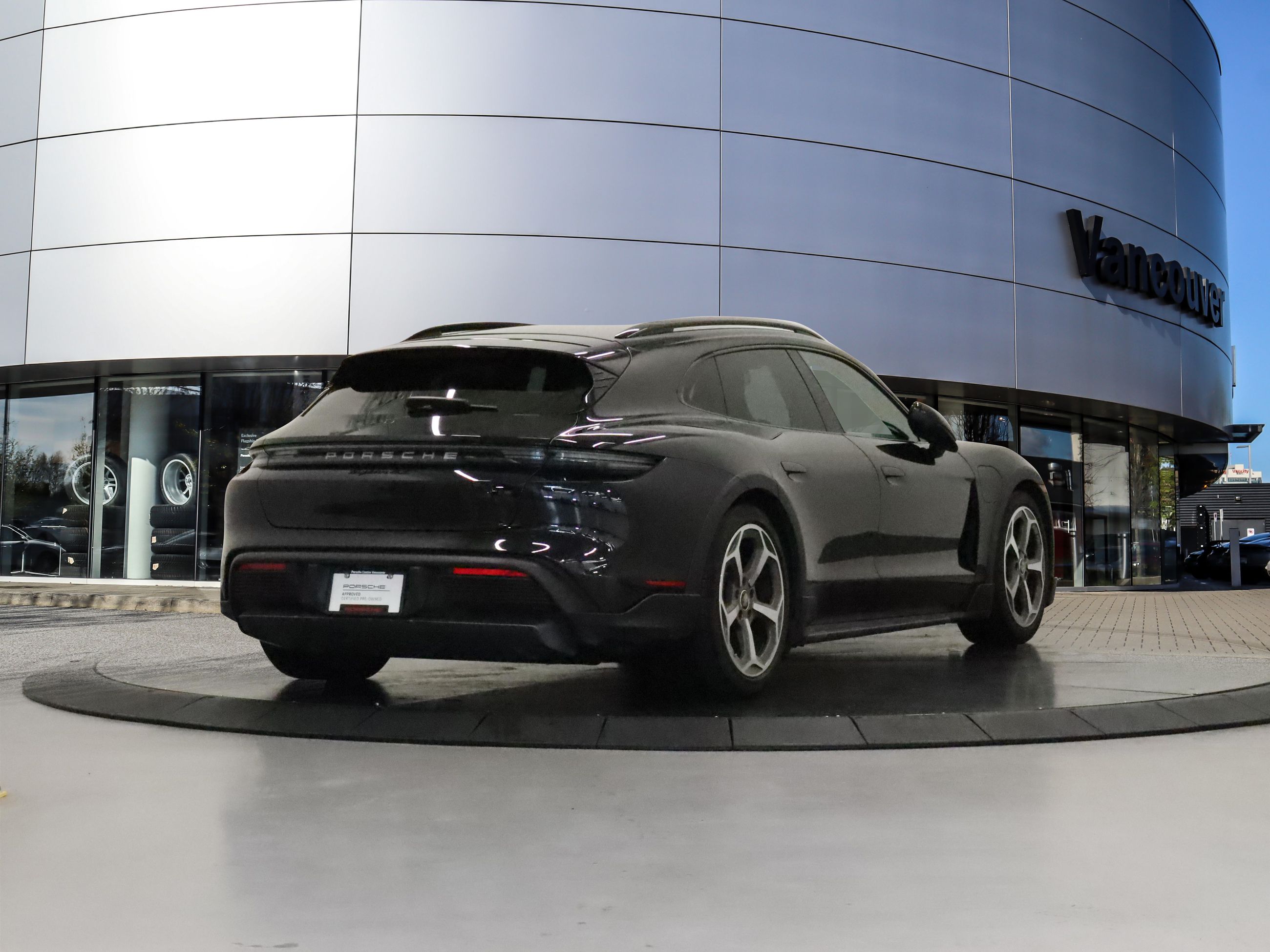 Porsche Taycan  2022 à Vancouver, Colombie-Britannique