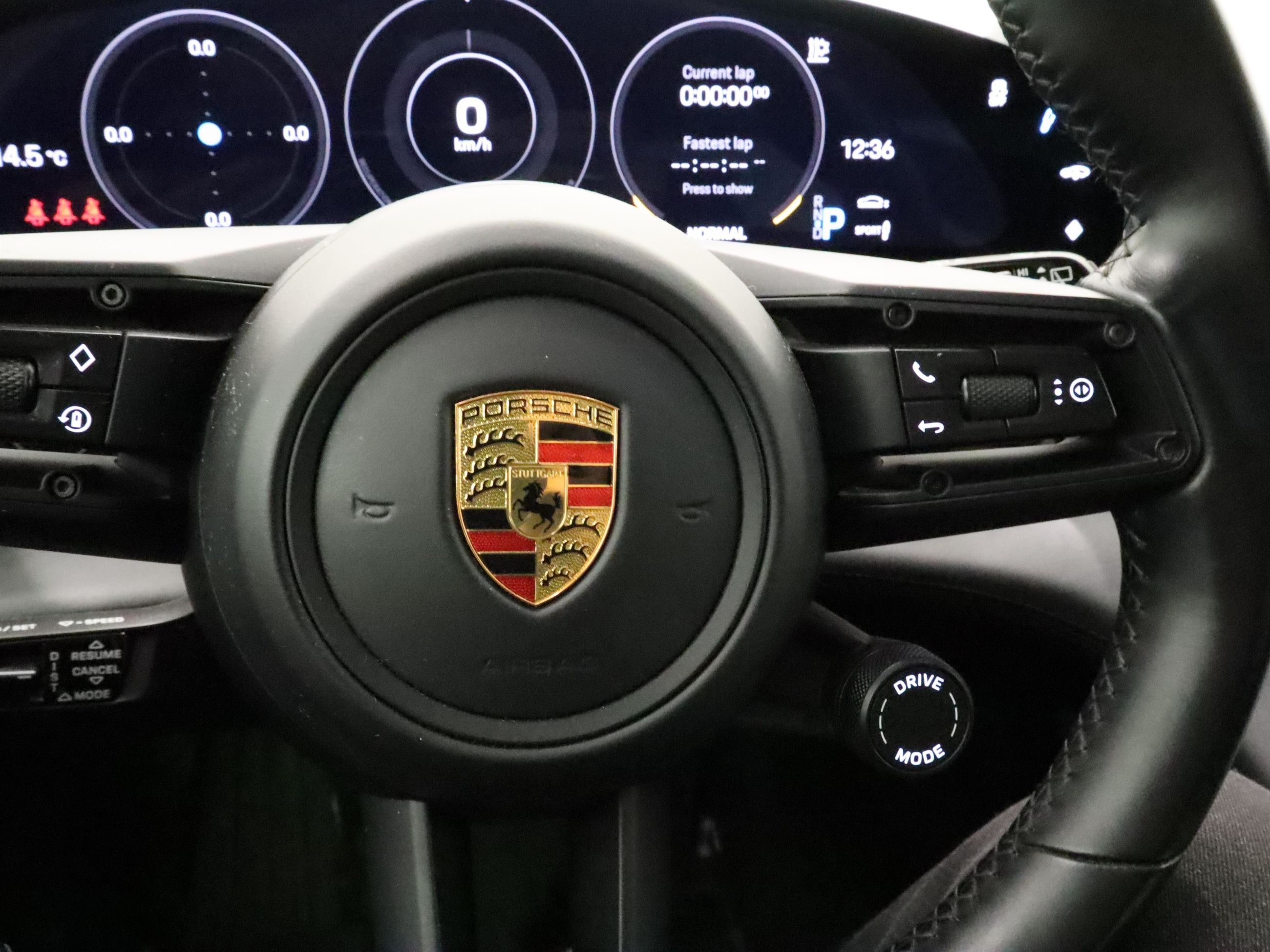 Porsche Taycan  2022 à Vancouver, Colombie-Britannique