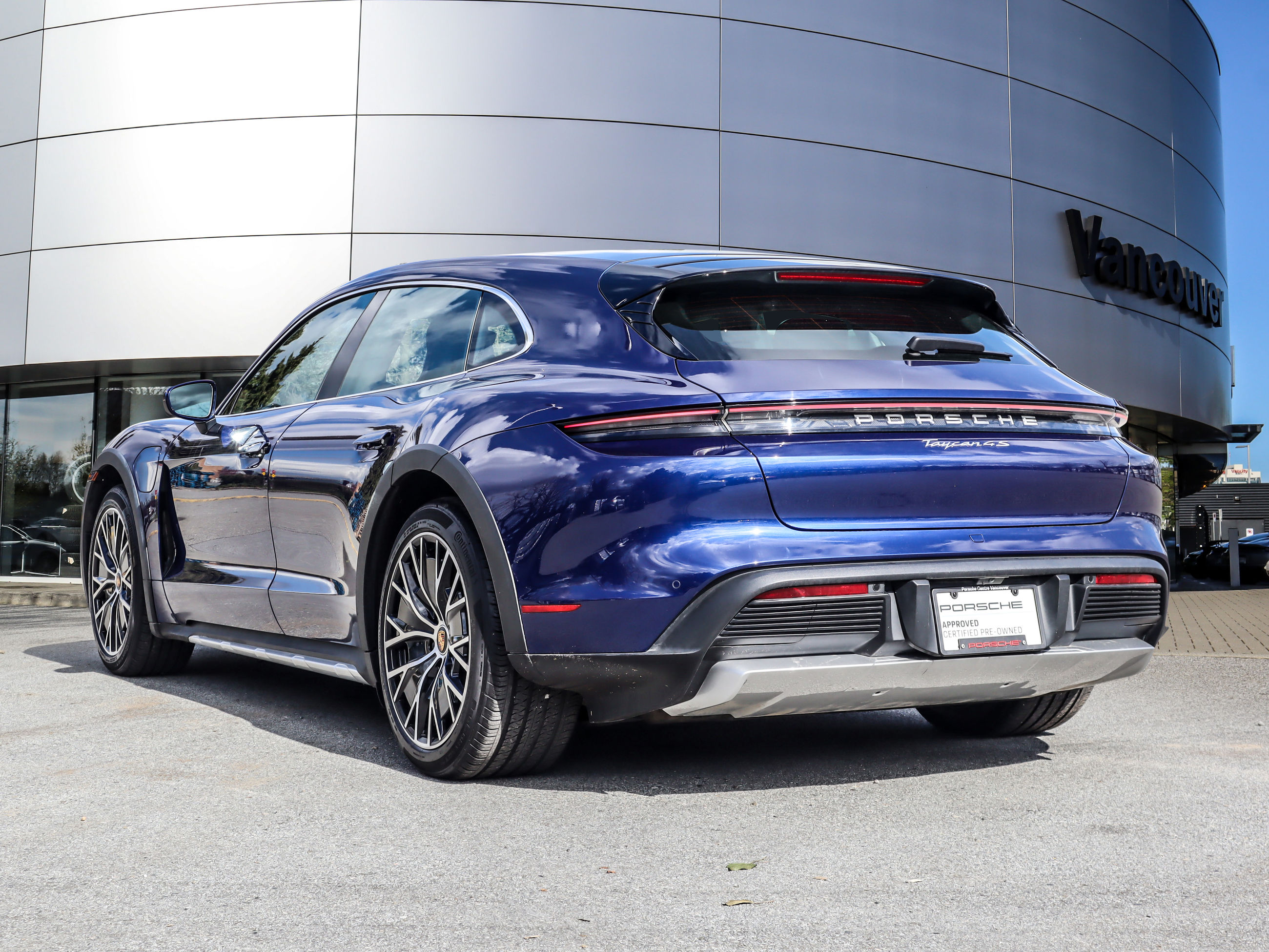 Porsche Taycan  2023 à Vancouver, Colombie-Britannique