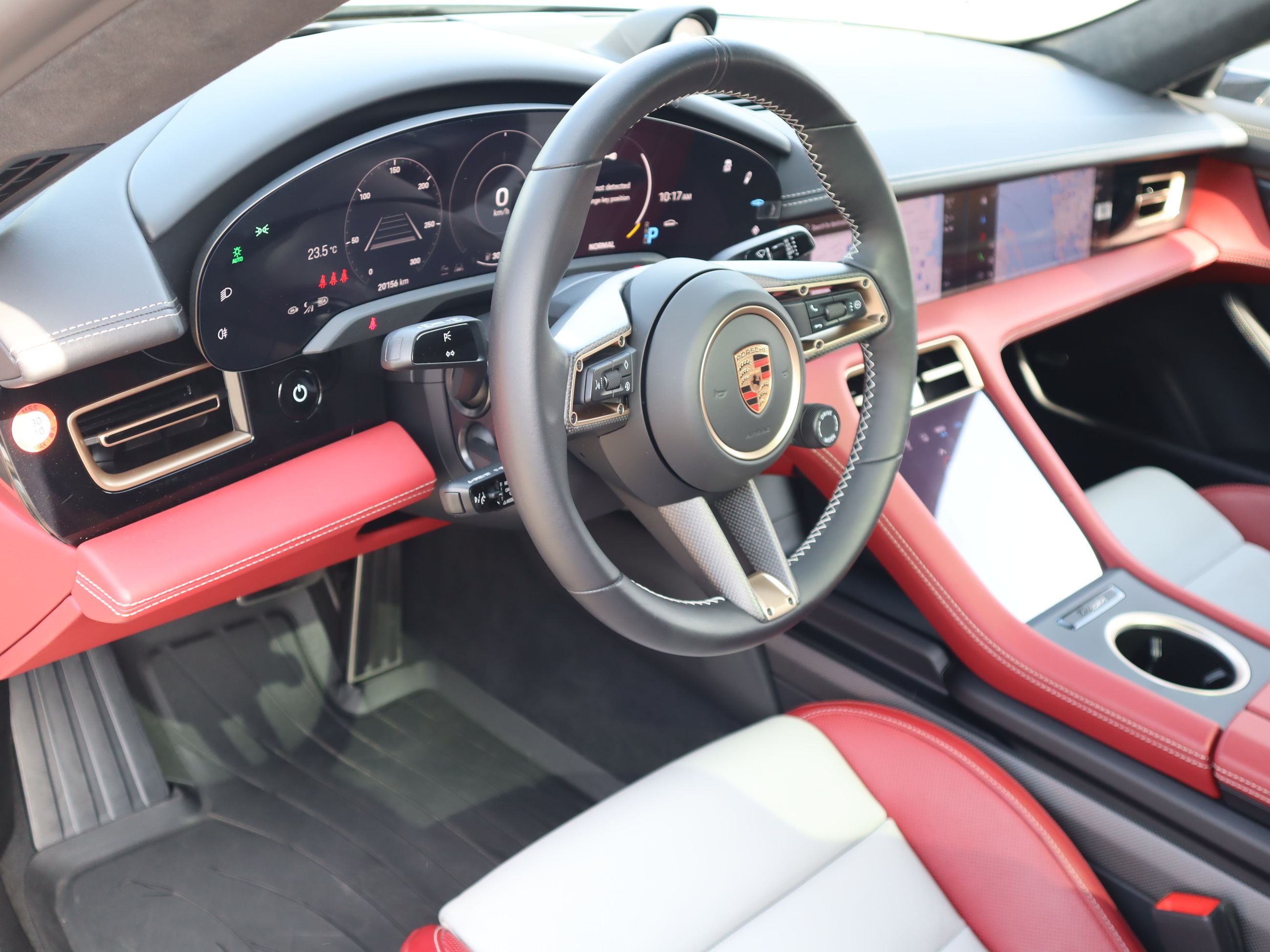 Porsche Taycan  2023 à Vancouver, Colombie-Britannique