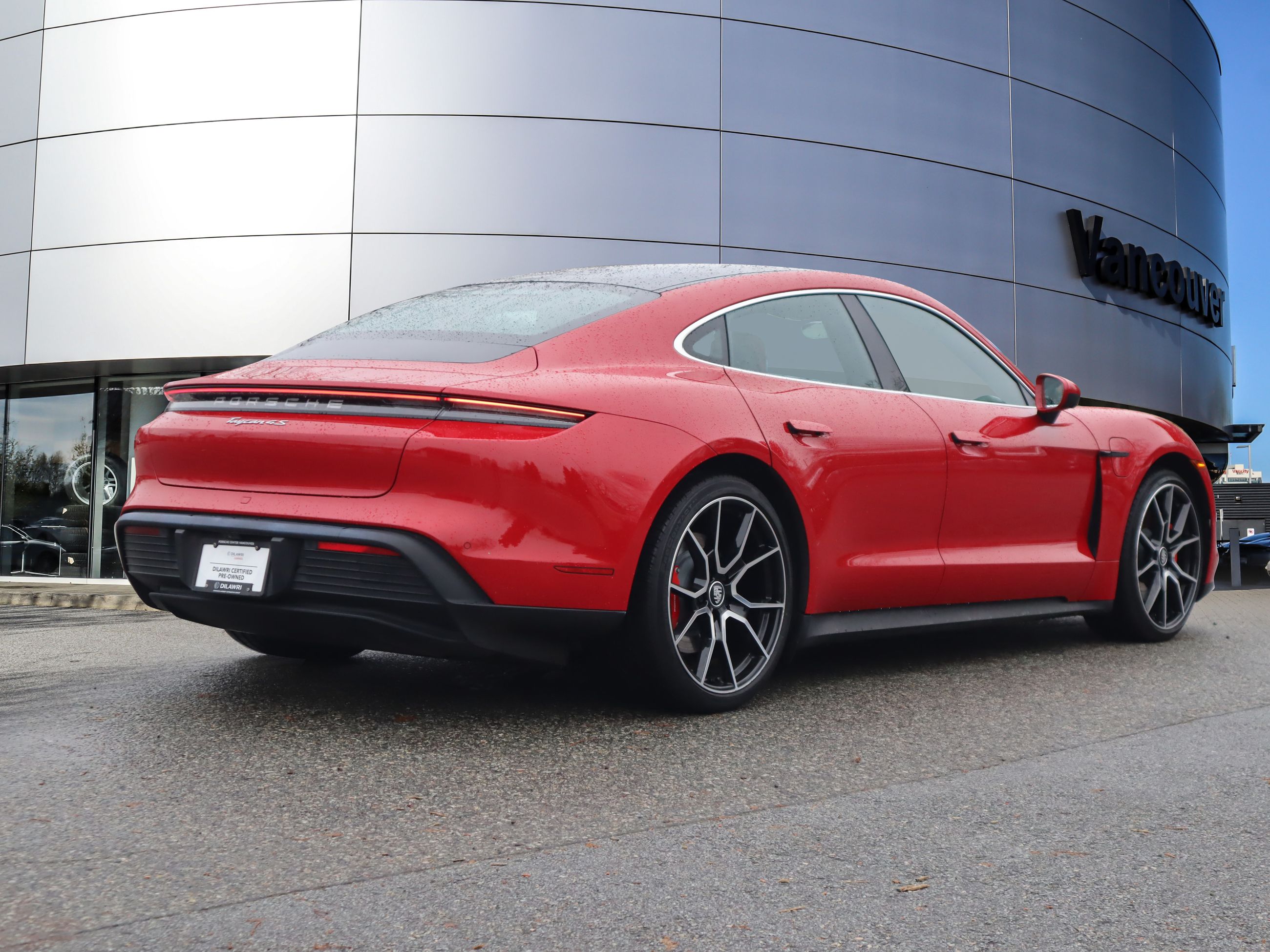 Porsche Taycan  2023 à Vancouver, Colombie-Britannique