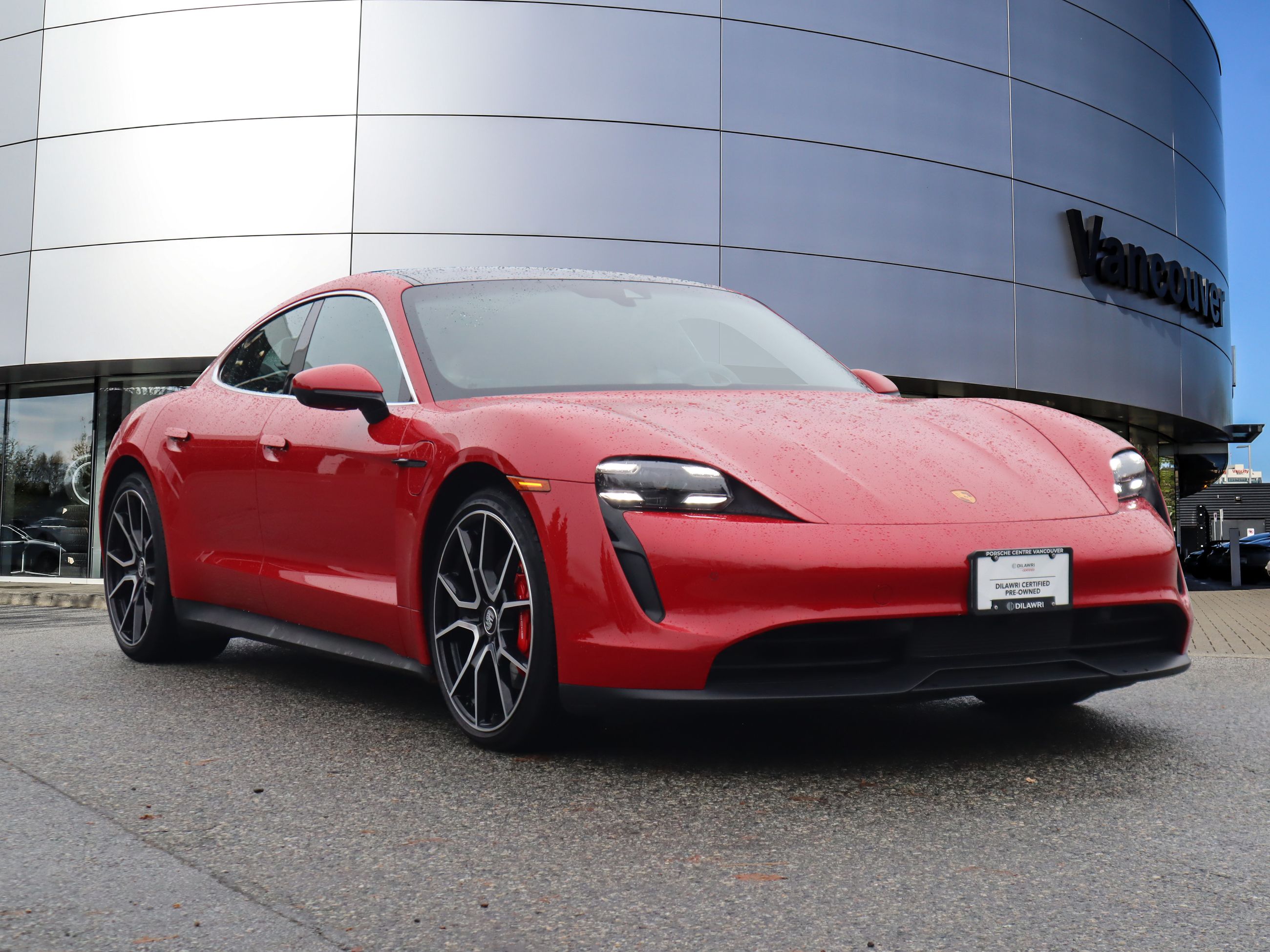 Porsche Taycan  2023 à Vancouver, Colombie-Britannique