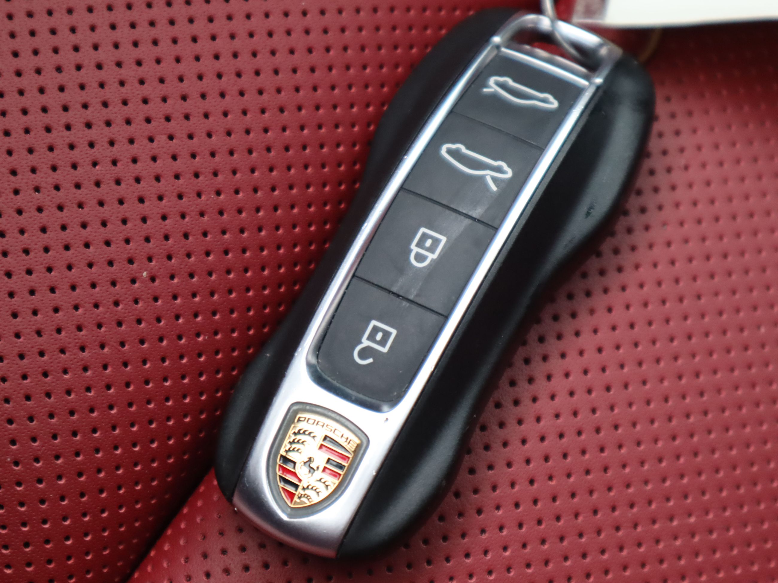 Porsche Taycan  2023 à Vancouver, Colombie-Britannique