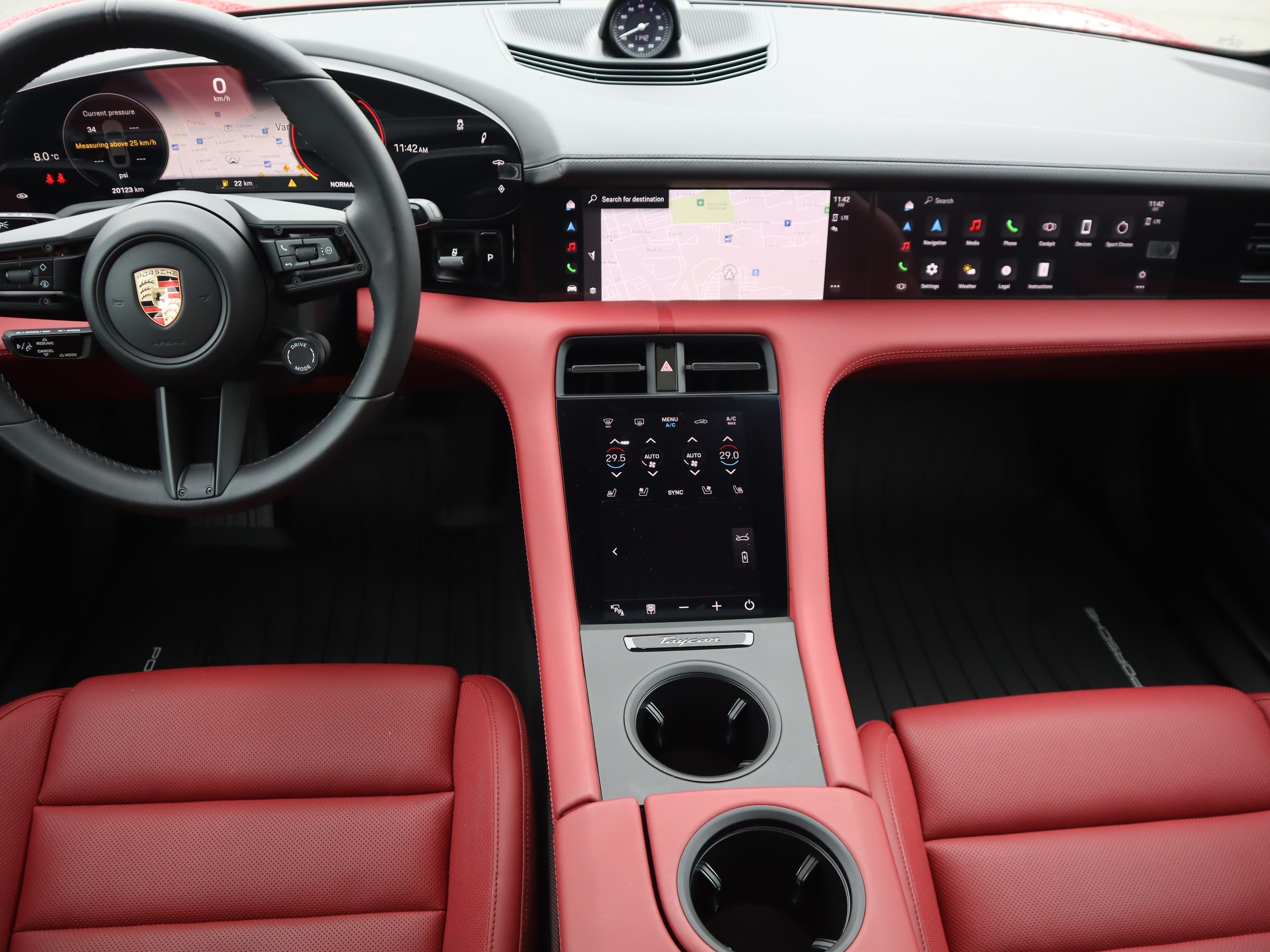 Porsche Taycan  2023 à Vancouver, Colombie-Britannique