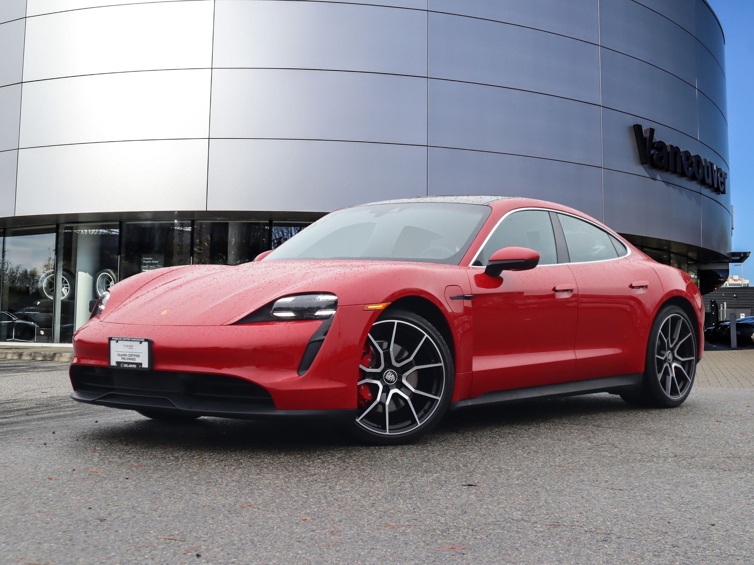 Porsche Taycan  2023 à Vancouver, Colombie-Britannique