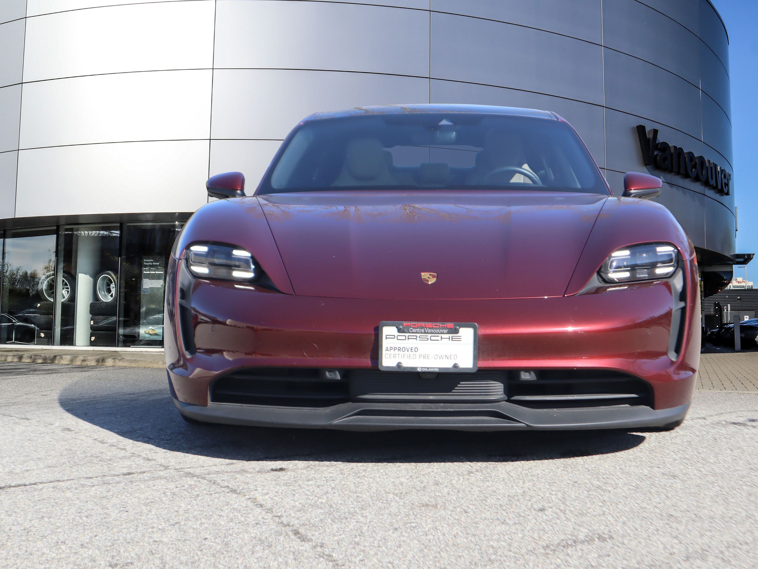 Porsche Taycan  2023 à Vancouver, Colombie-Britannique