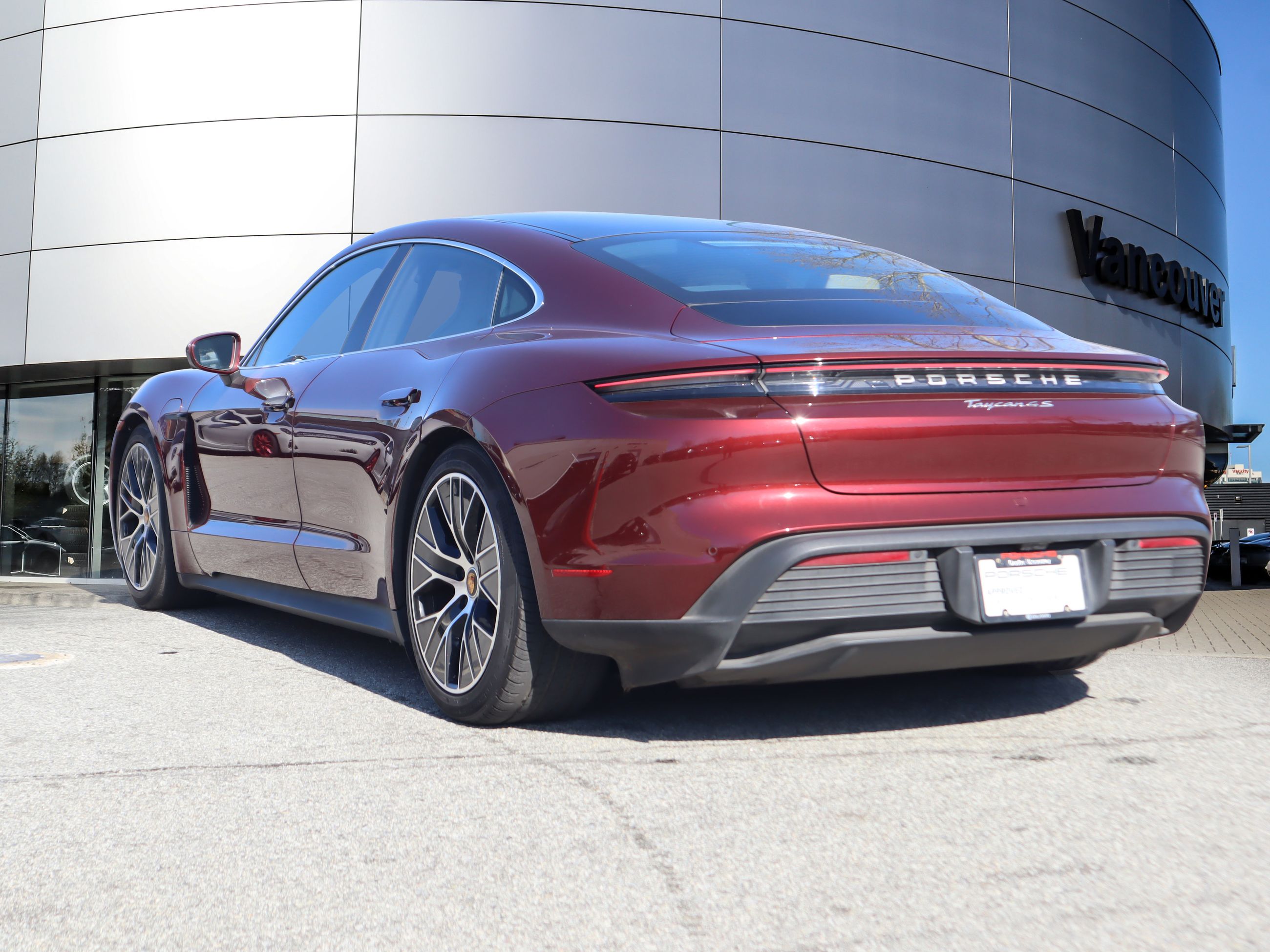 Porsche Taycan  2023 à Vancouver, Colombie-Britannique