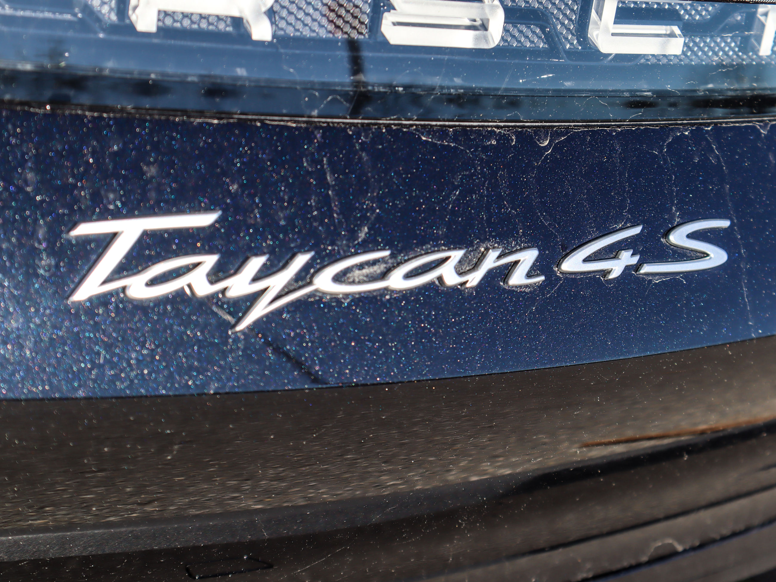 Porsche Taycan  2024 à Vancouver, Colombie-Britannique