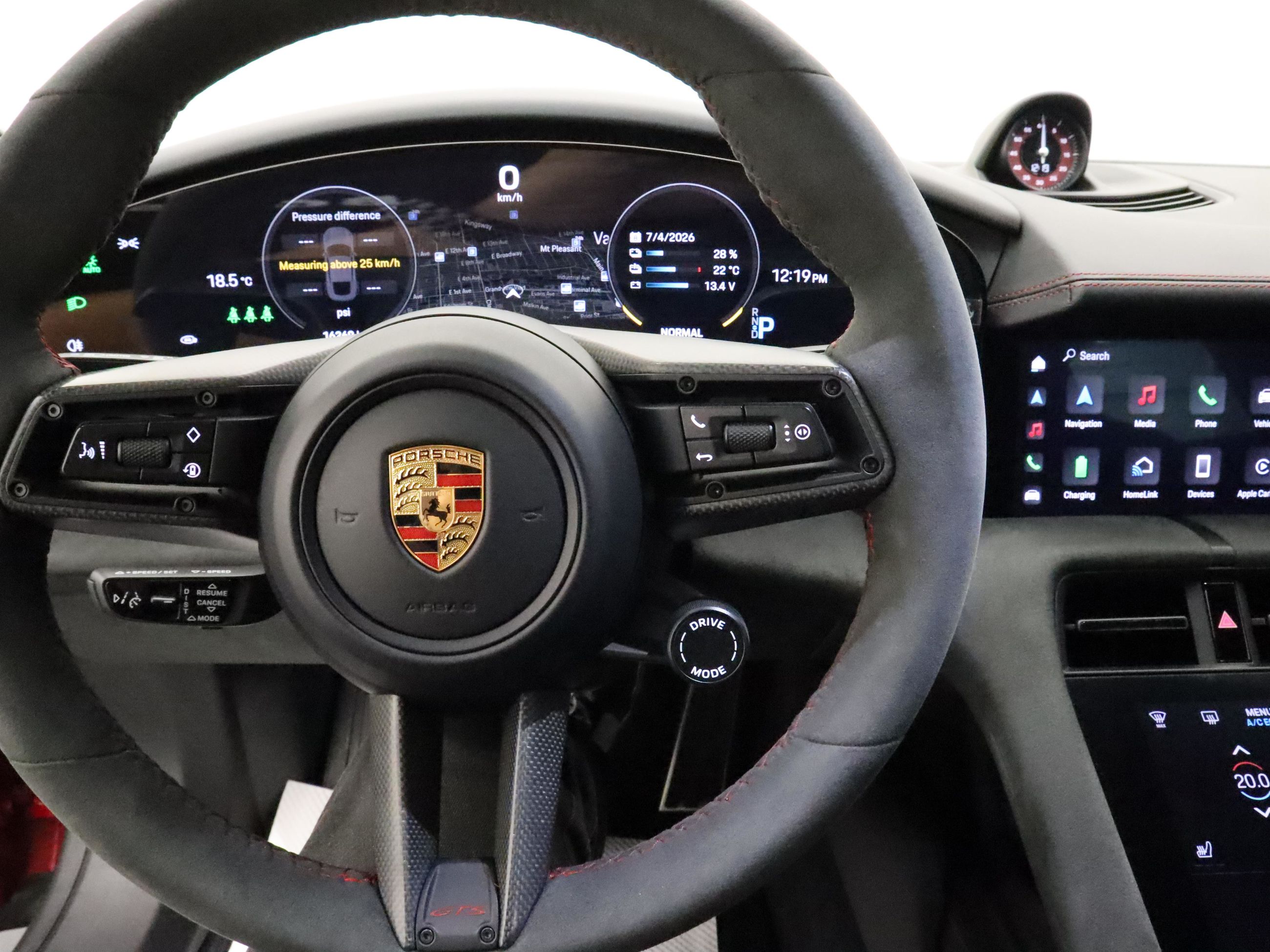 Porsche Taycan  2024 à Vancouver, Colombie-Britannique