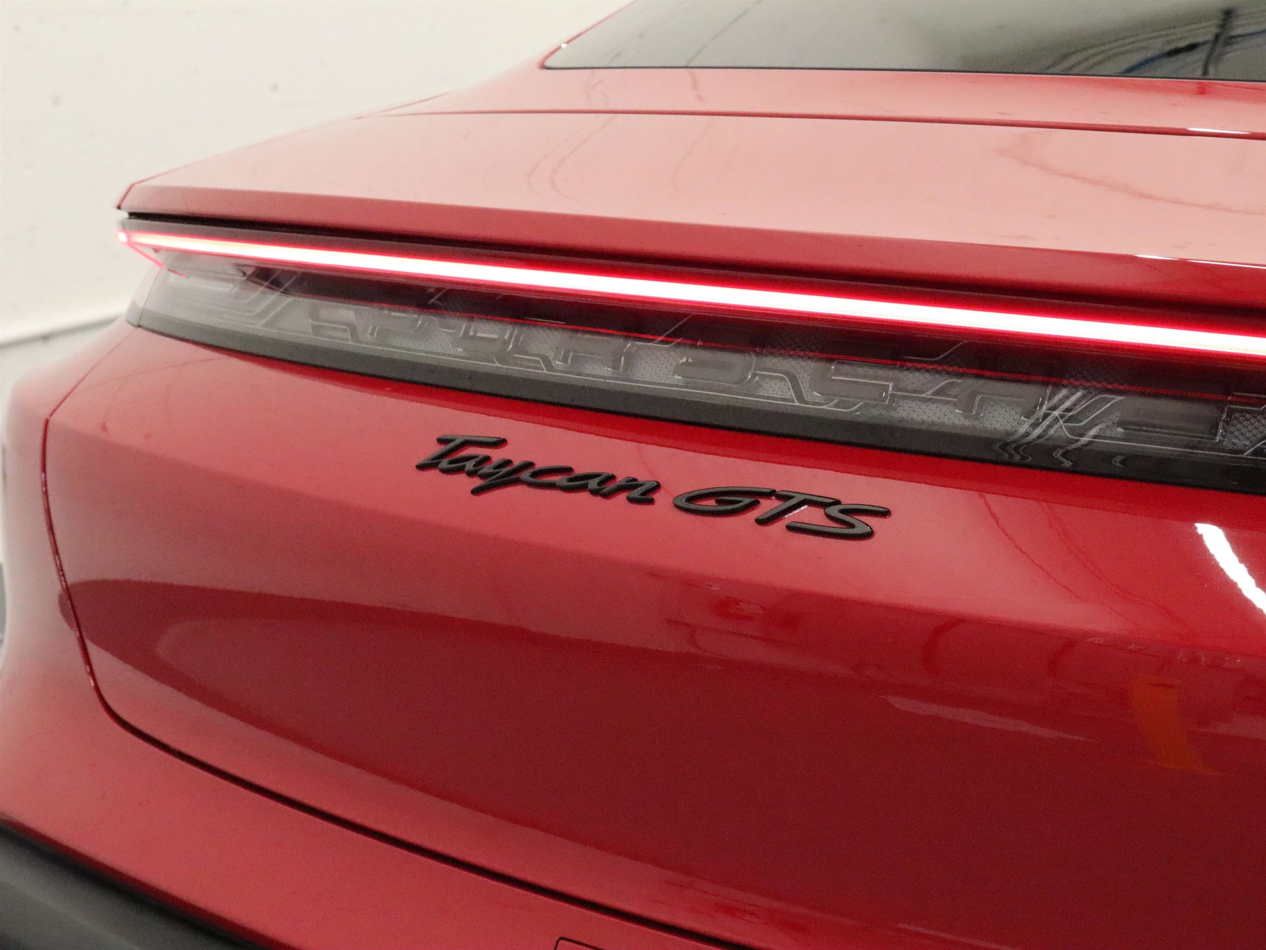 Porsche Taycan  2024 à Vancouver, Colombie-Britannique
