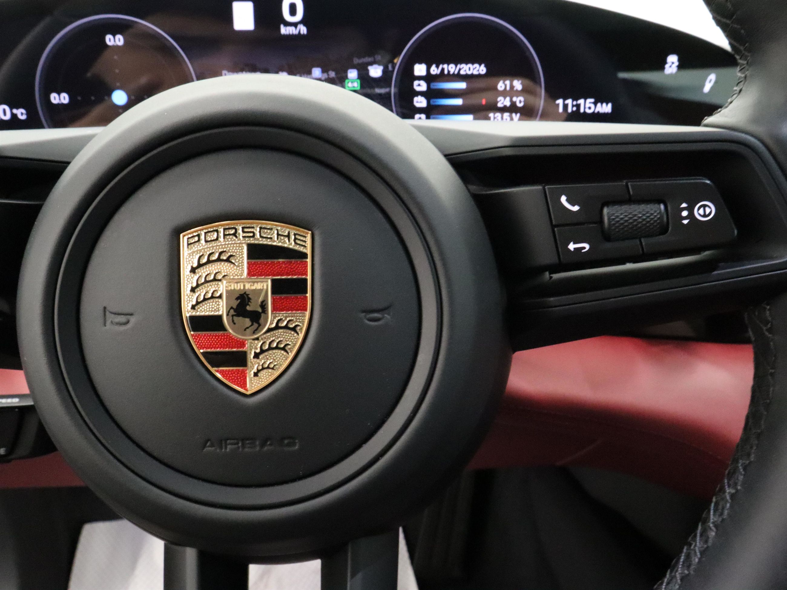 Porsche Taycan  2024 à Vancouver, Colombie-Britannique