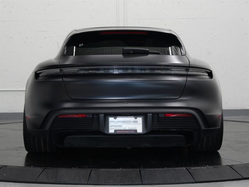 Porsche Taycan  2024 à Vancouver, Colombie-Britannique