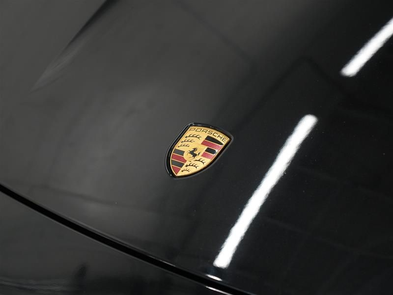 Porsche Taycan  2024 à Vancouver, Colombie-Britannique
