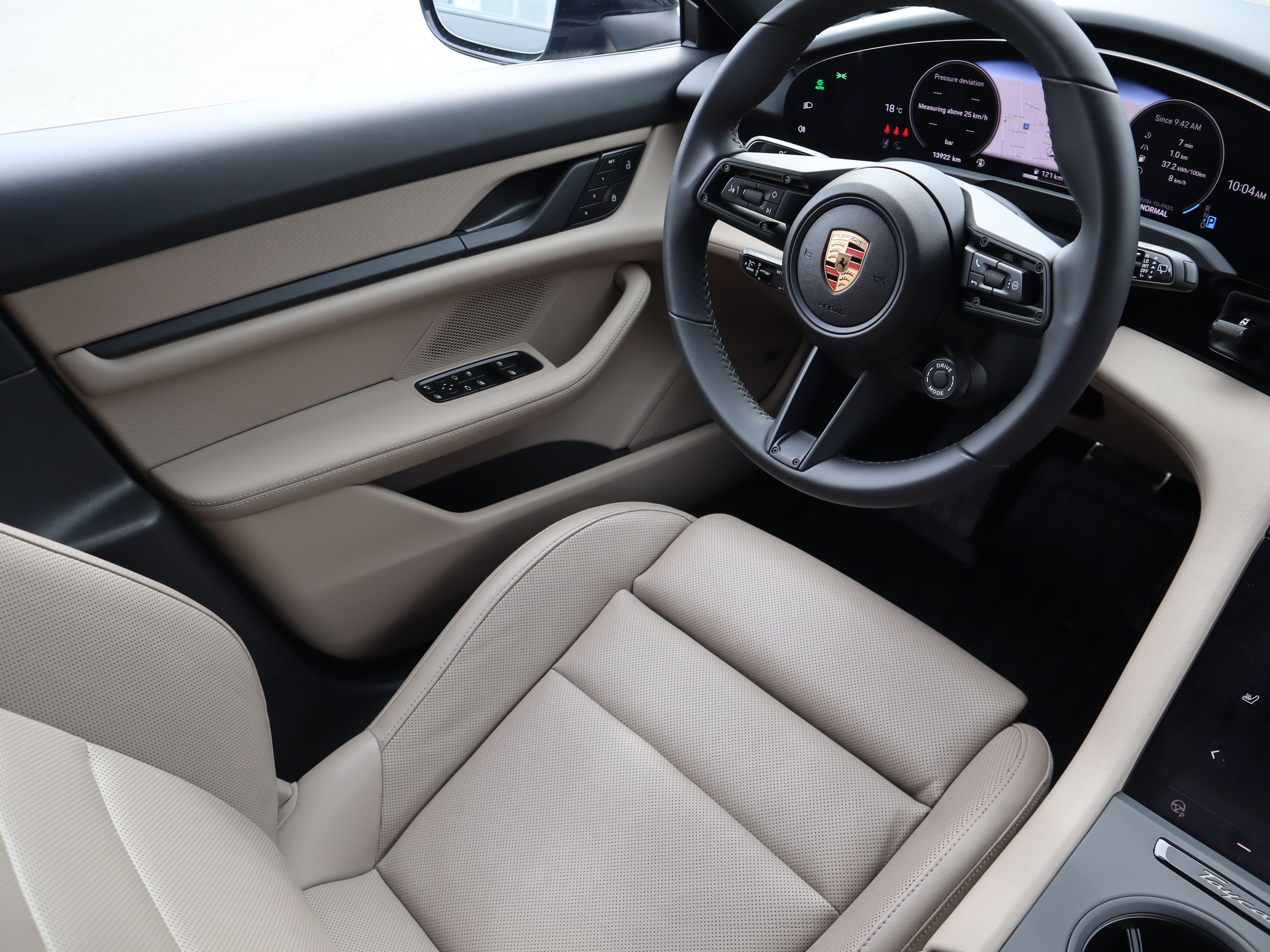 Porsche Taycan  2025 à Vancouver, Colombie-Britannique