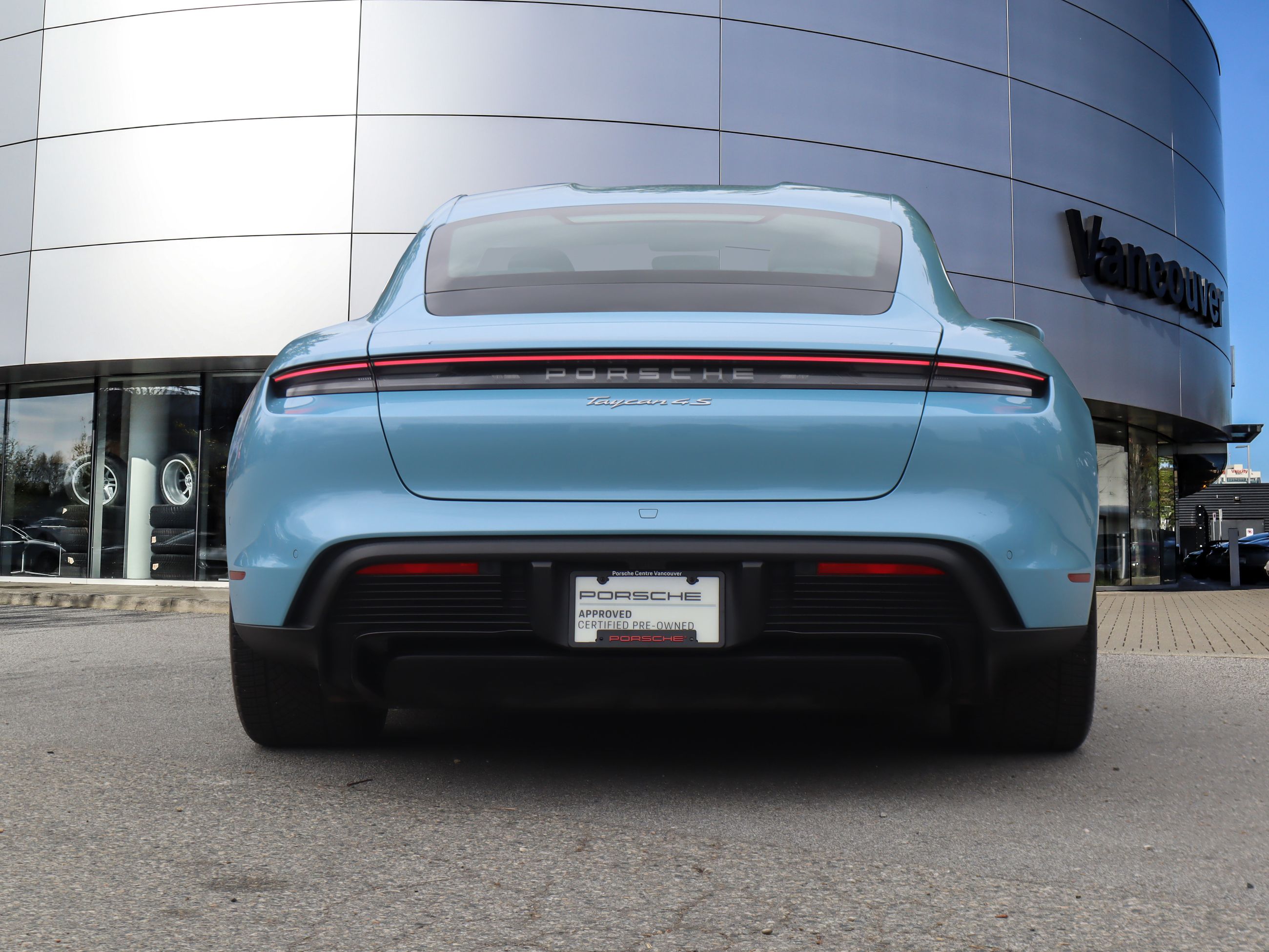 Porsche Taycan  2025 à Vancouver, Colombie-Britannique