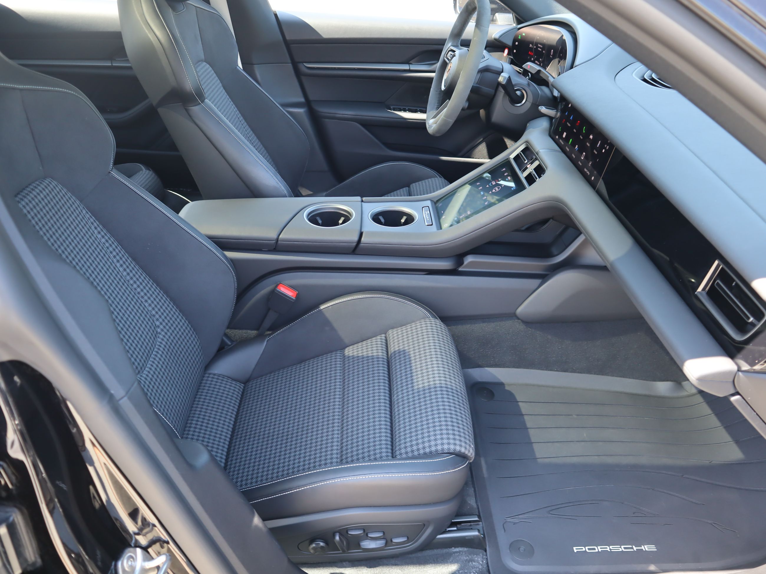 2025 Porsche Taycan in Vancouver, British Columbia