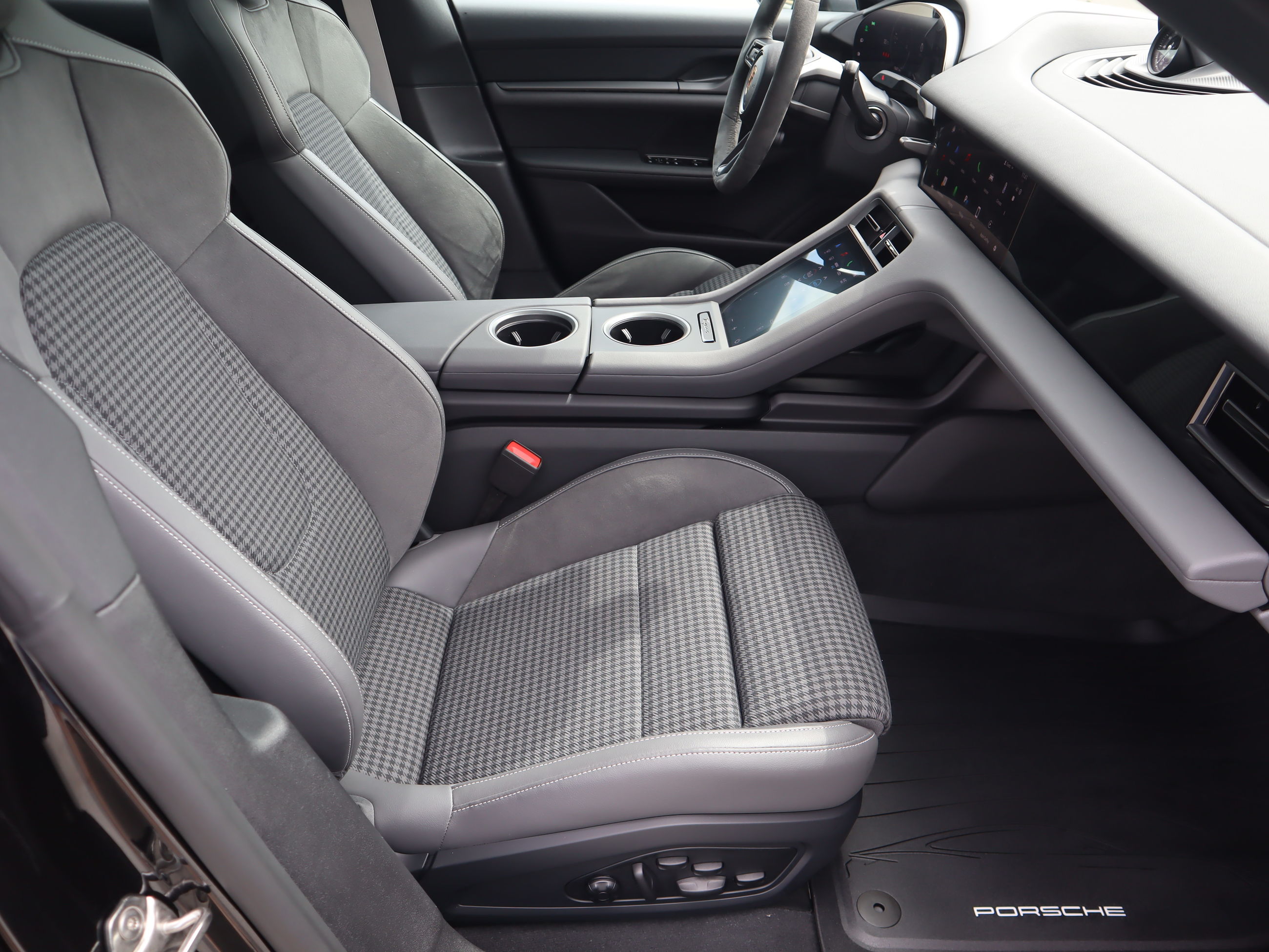 2025 Porsche Taycan in Vancouver, British Columbia