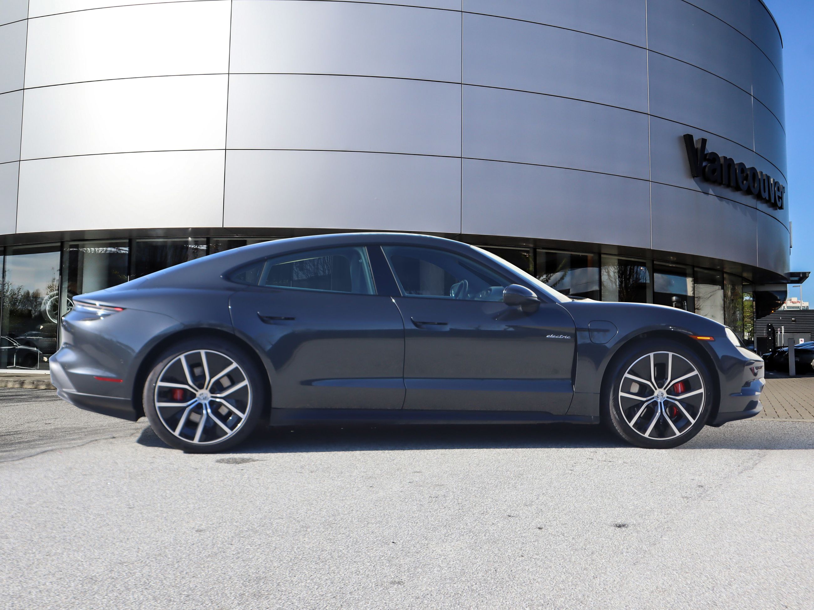 Porsche Taycan  2025 à Vancouver, Colombie-Britannique