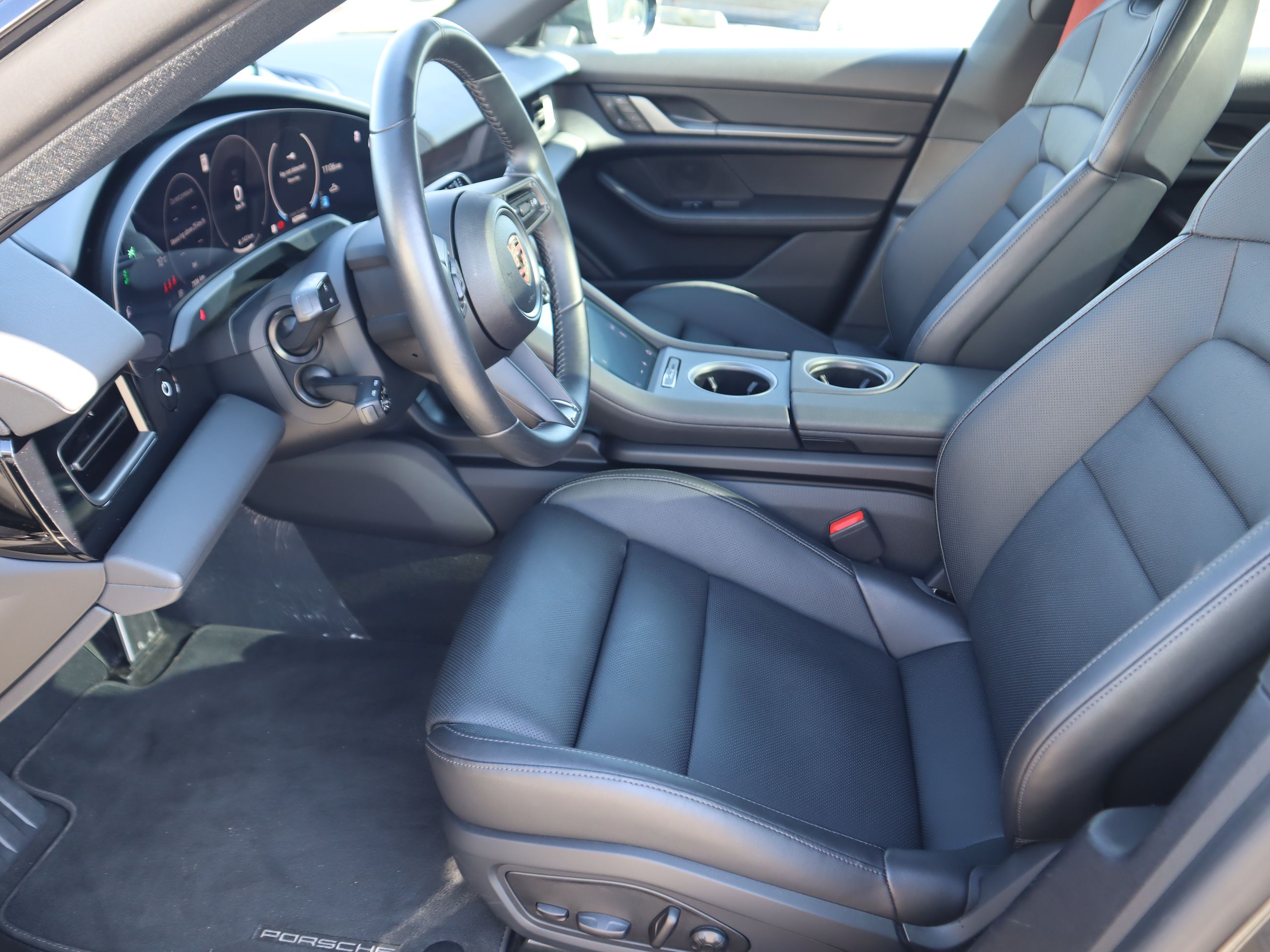 Porsche Taycan  2025 à Vancouver, Colombie-Britannique