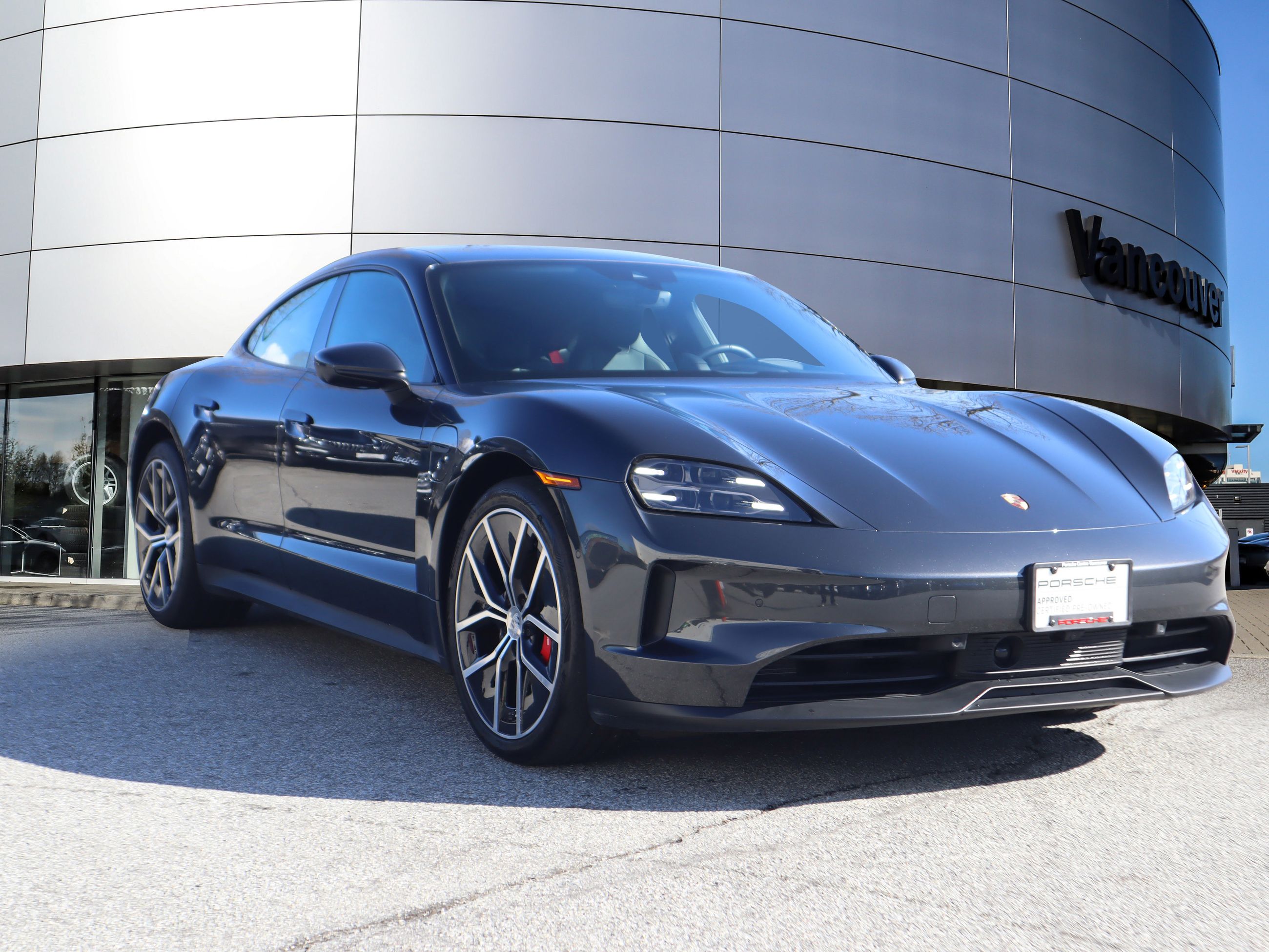 Porsche Taycan  2025 à Vancouver, Colombie-Britannique