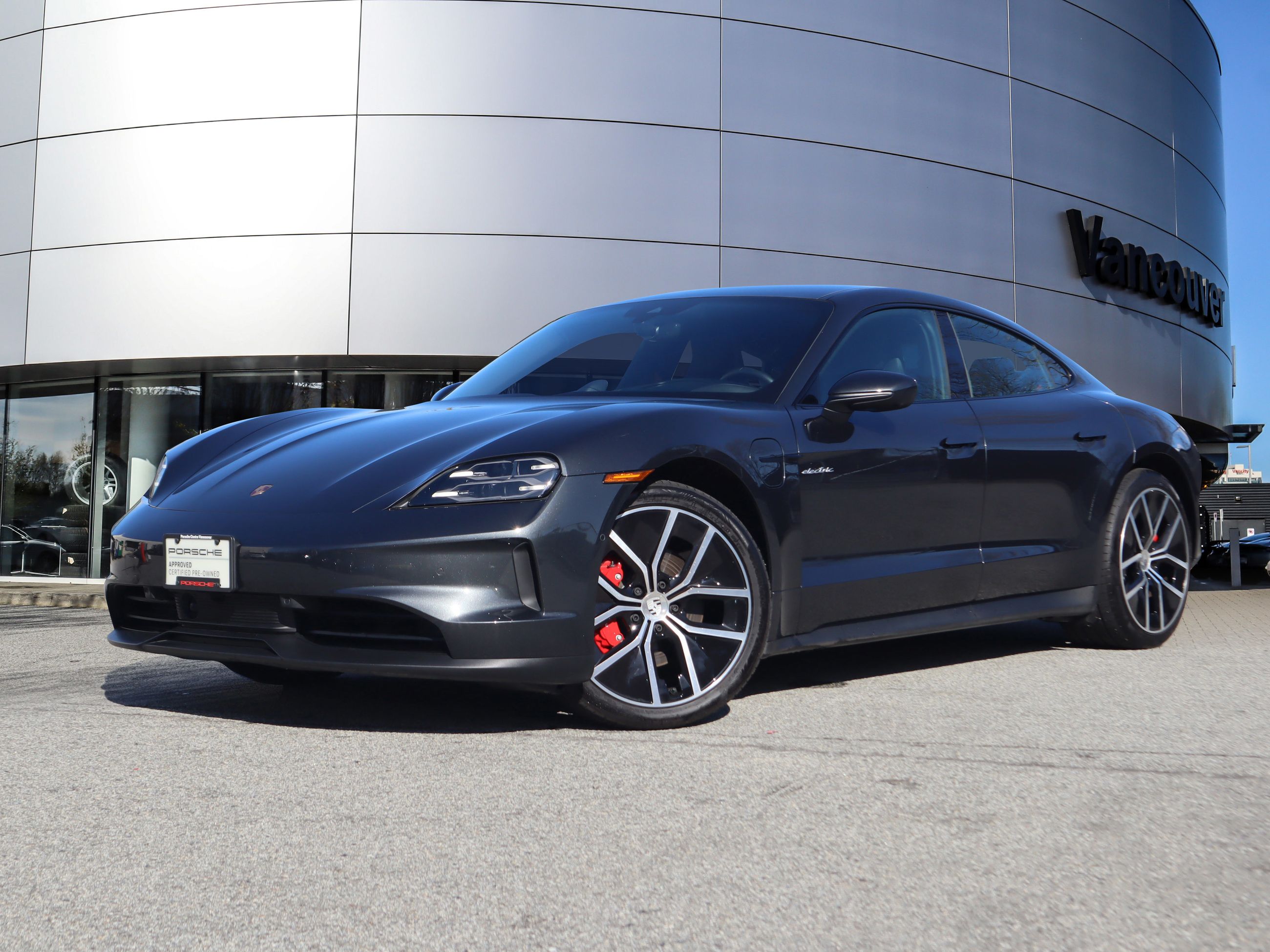 Porsche Taycan  2025 à Vancouver, Colombie-Britannique