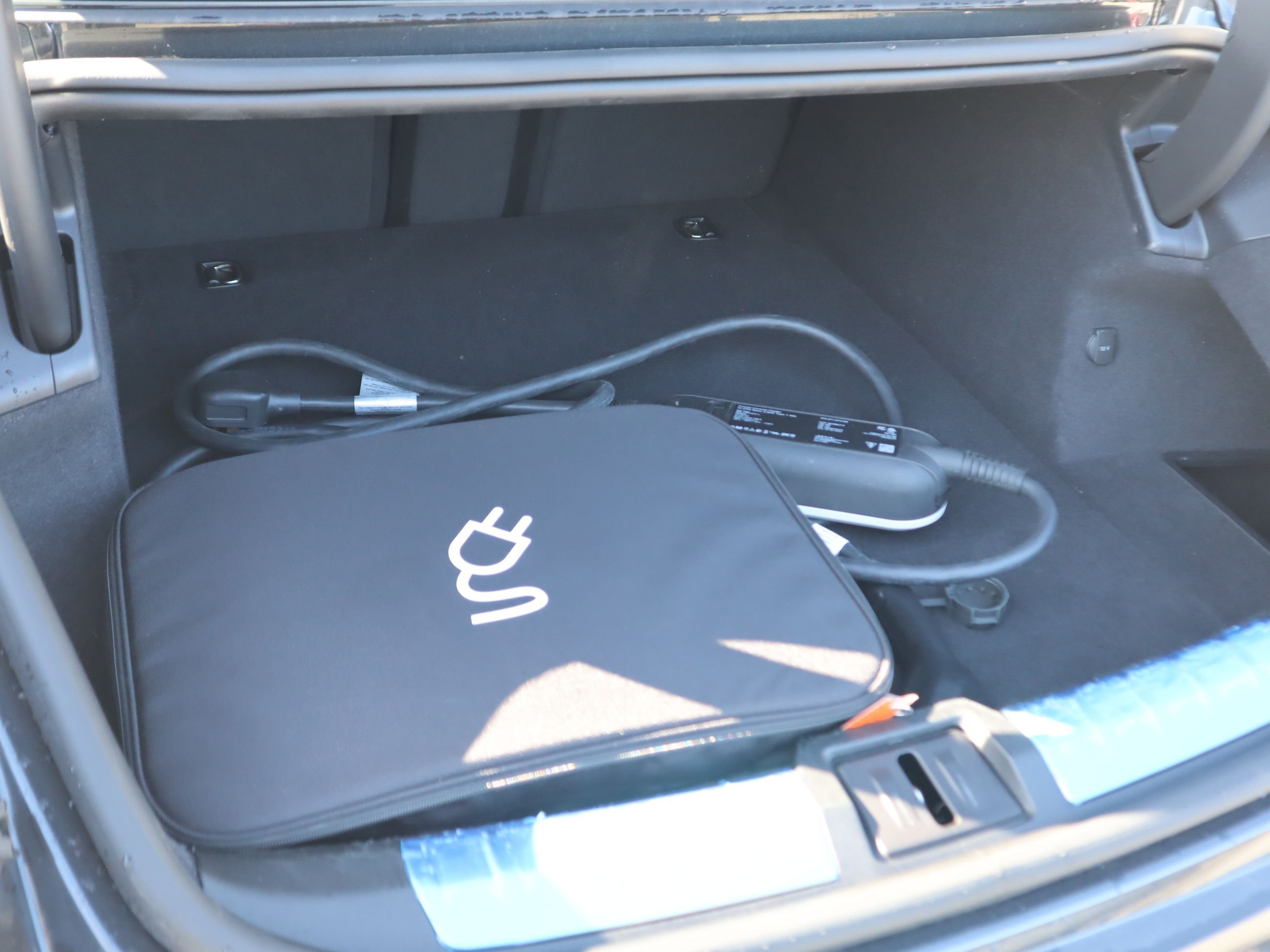 Porsche Taycan  2025 à Vancouver, Colombie-Britannique