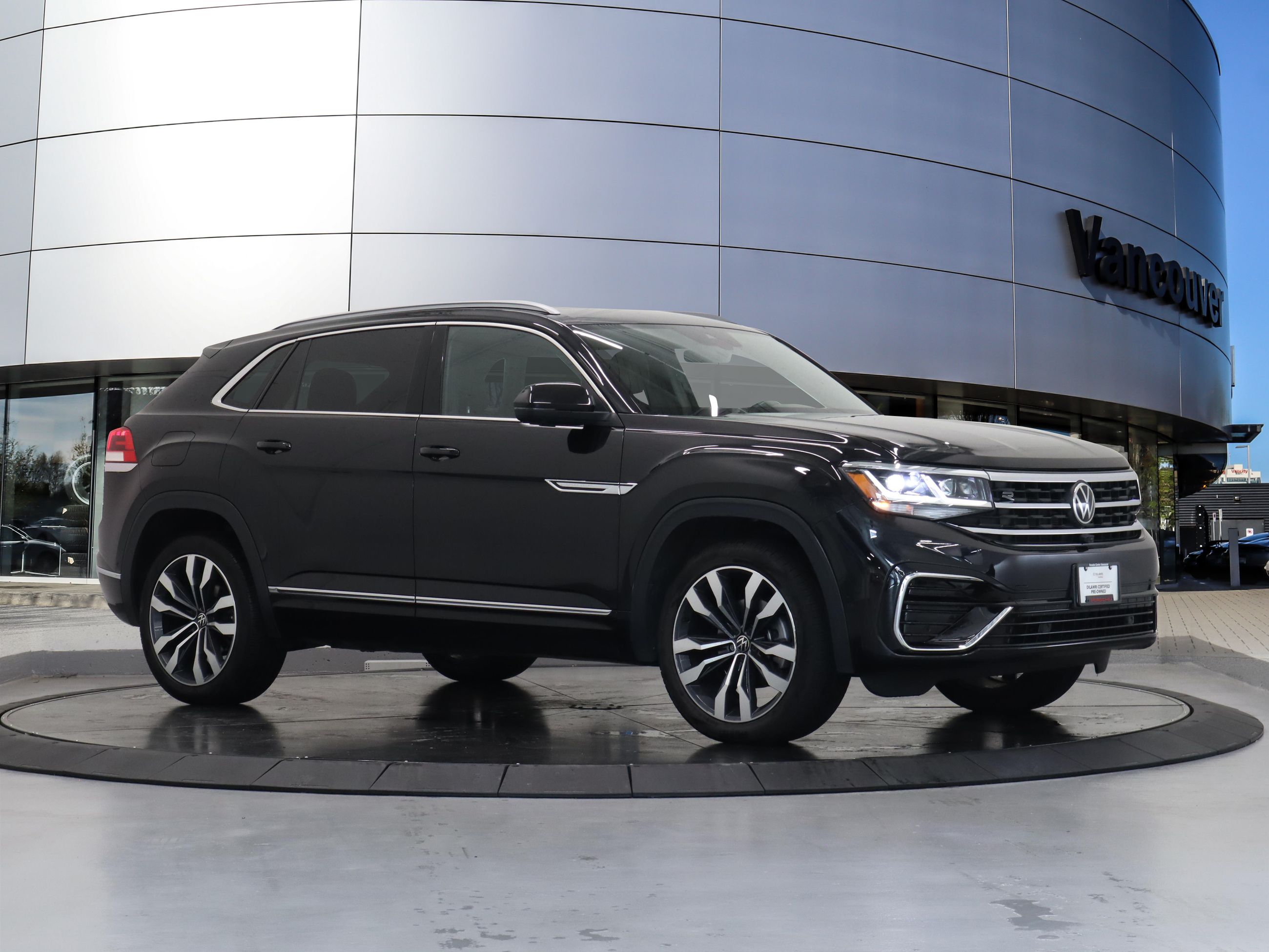 2022 Volkswagen Atlas Cross Sport in Vancouver, British Columbia