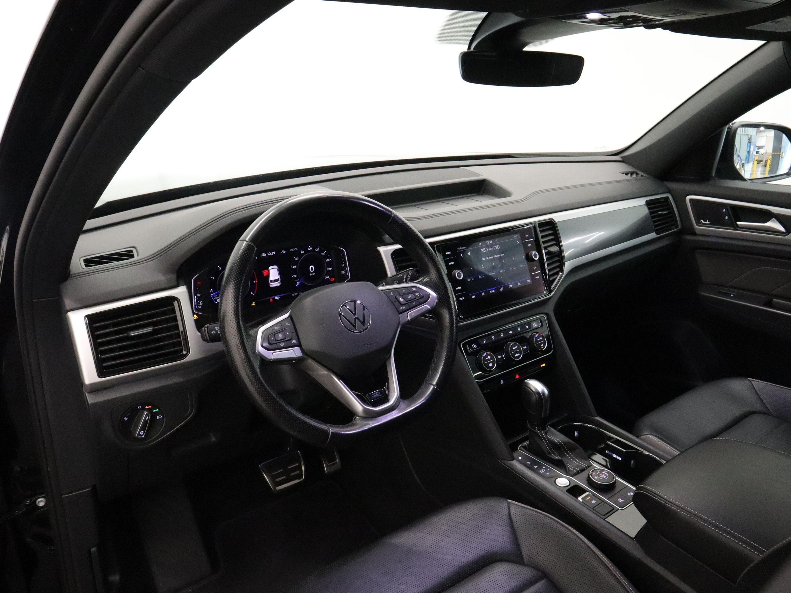 2022 Volkswagen Atlas Cross Sport in Vancouver, British Columbia