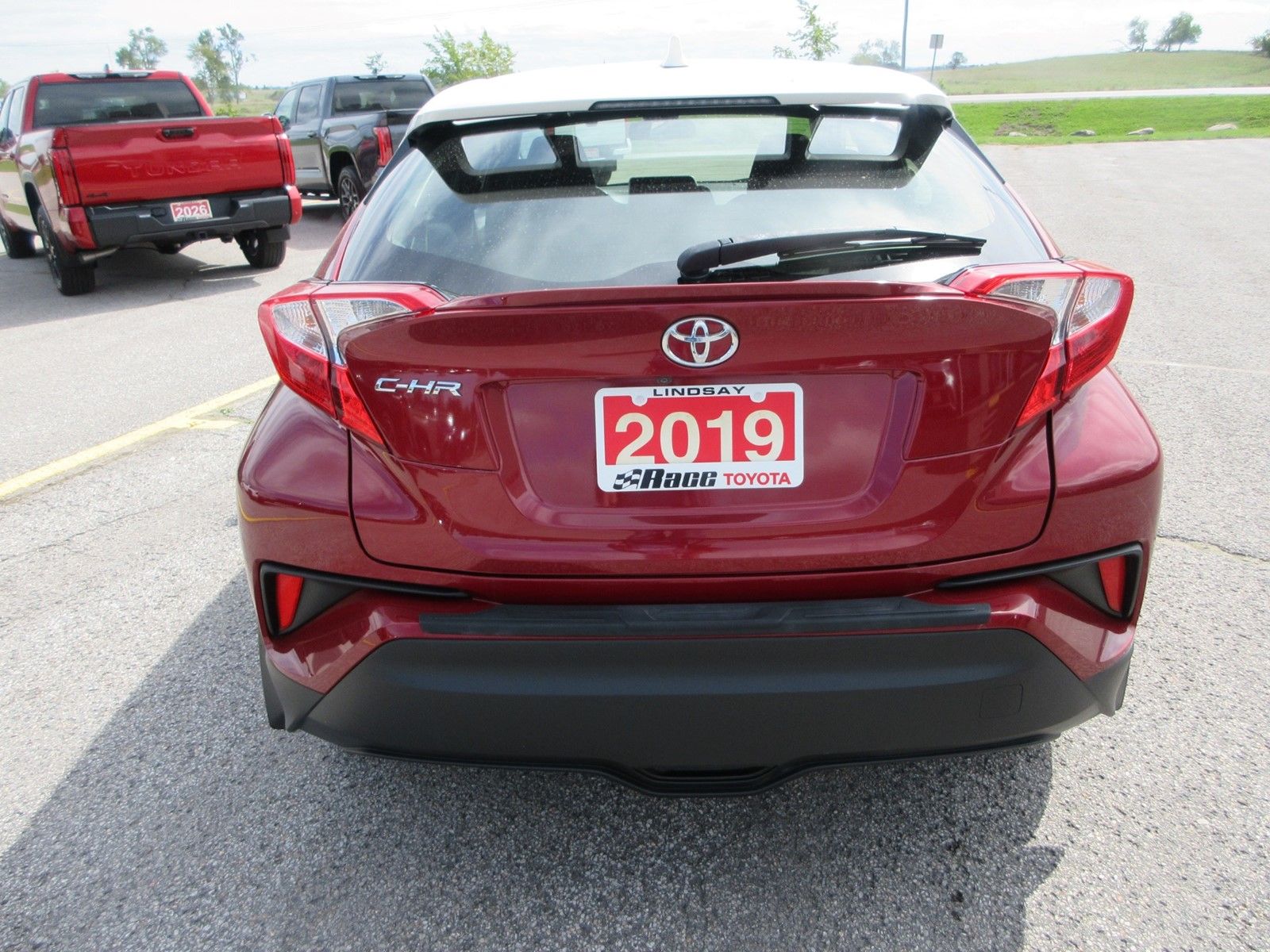 Photo 2019 Toyota C-HR XLE #4