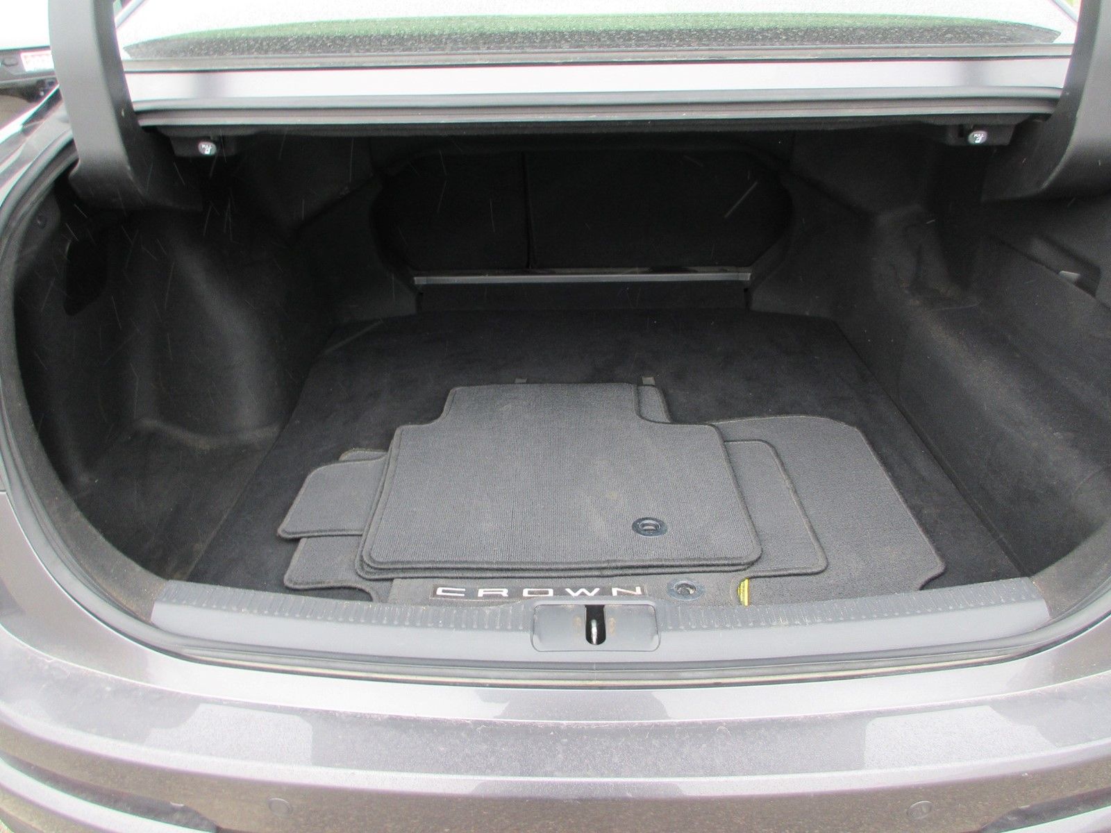 Photo 2024 Toyota Crown Platinum AWD #5