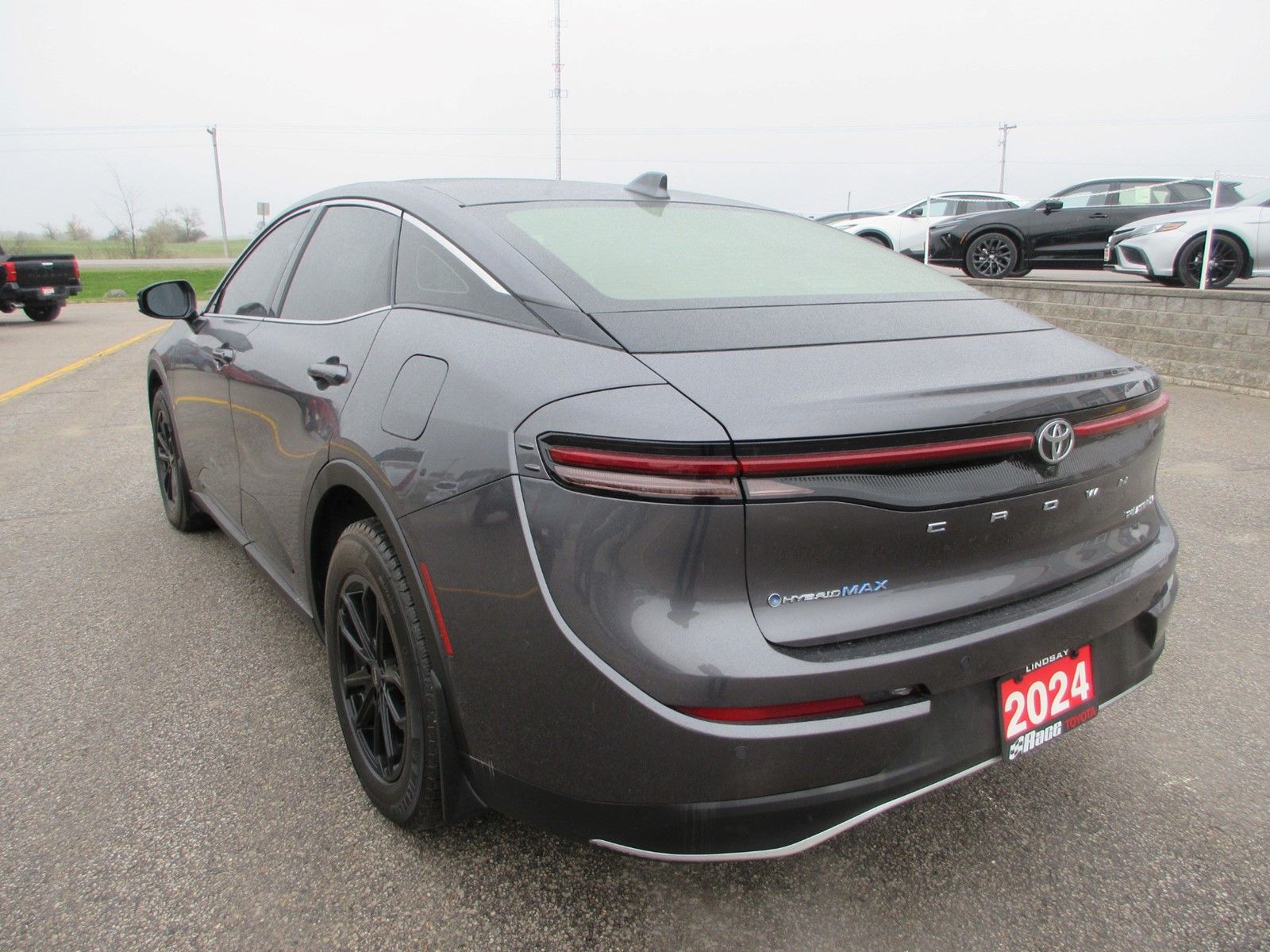 Photo 2024 Toyota Crown Platinum AWD #3