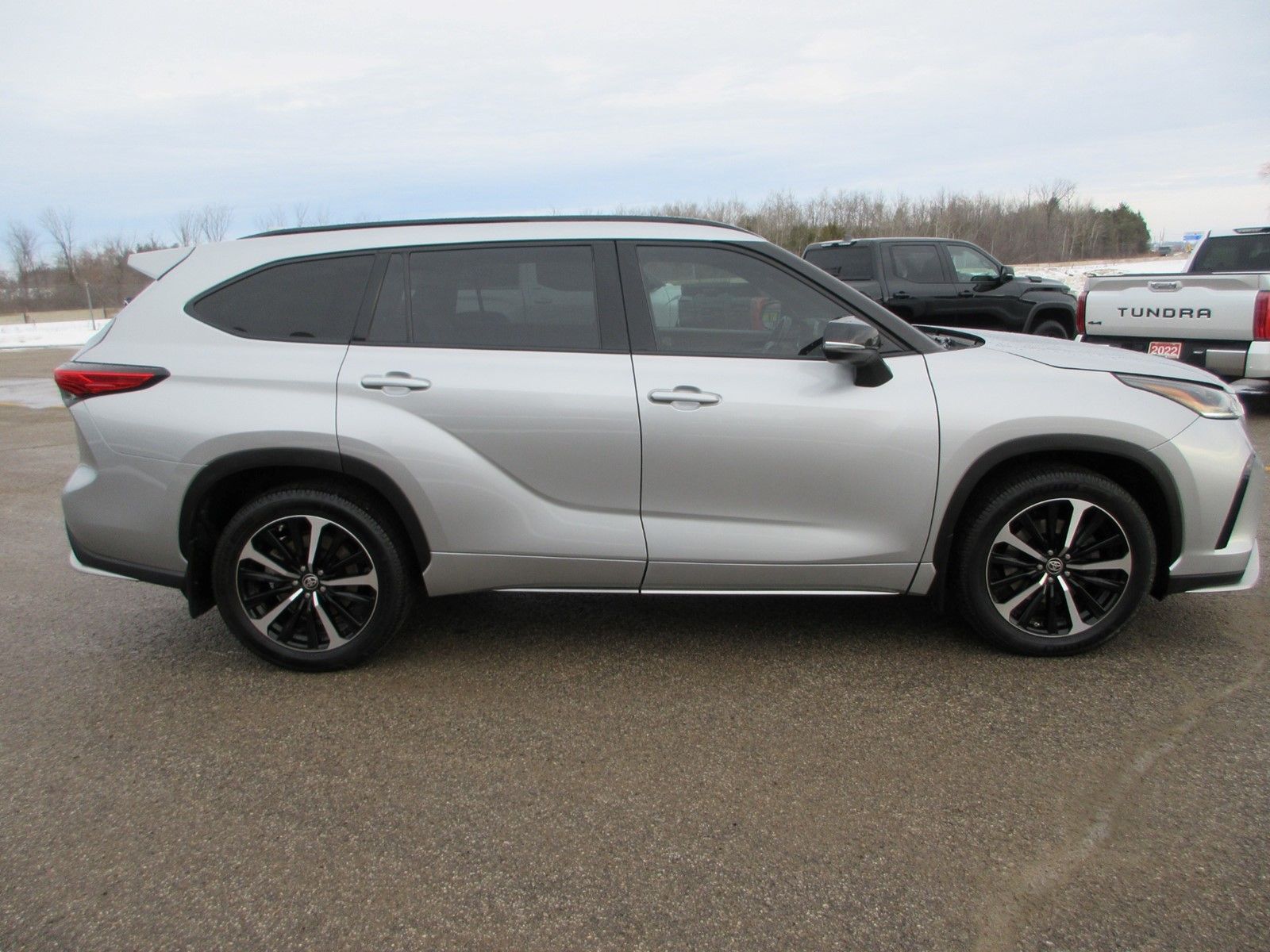 Photo 2021 Toyota Highlander XSE AWD #8