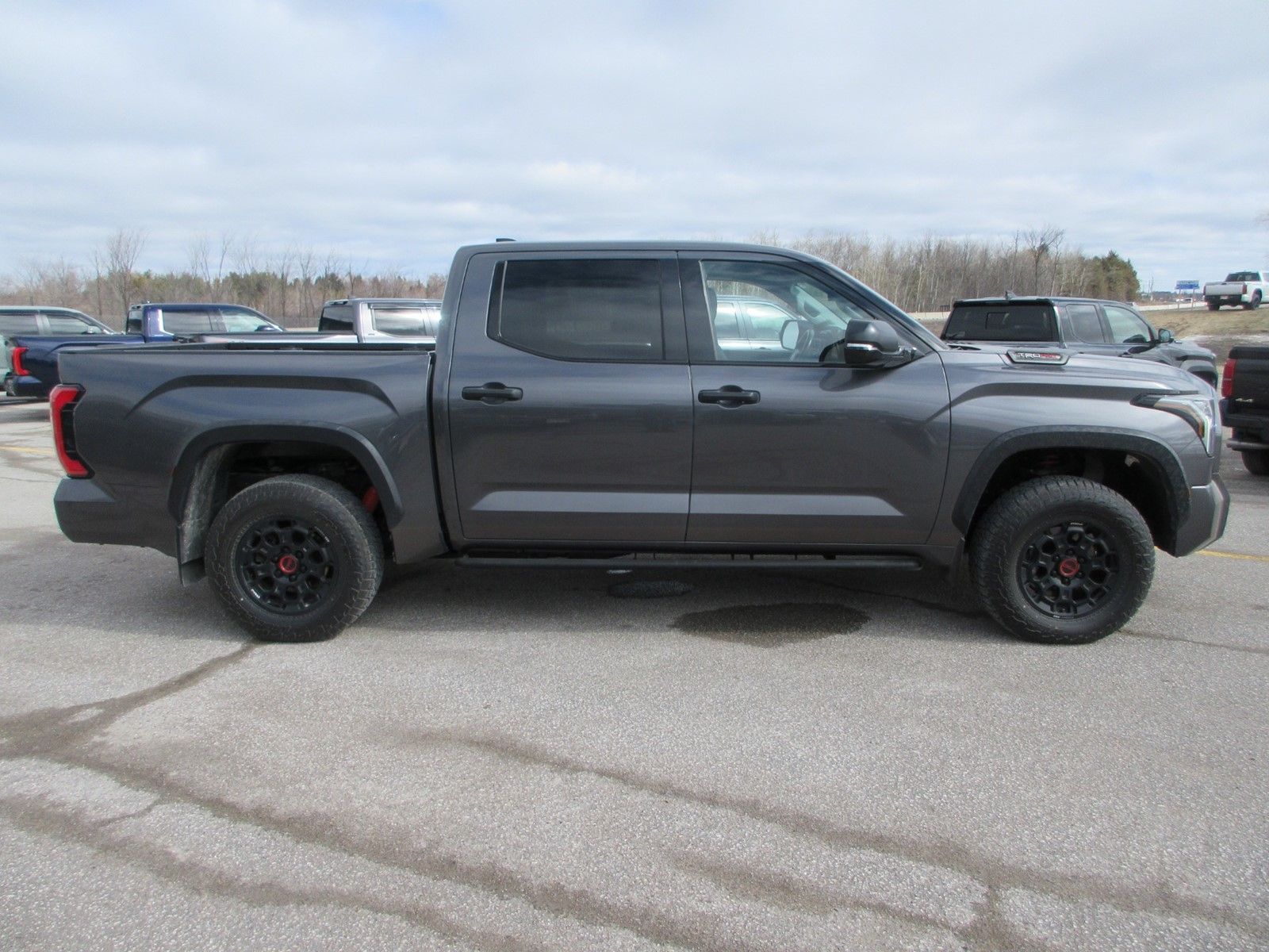 Photo 2023 Toyota Tundra Limited CrewMax #7