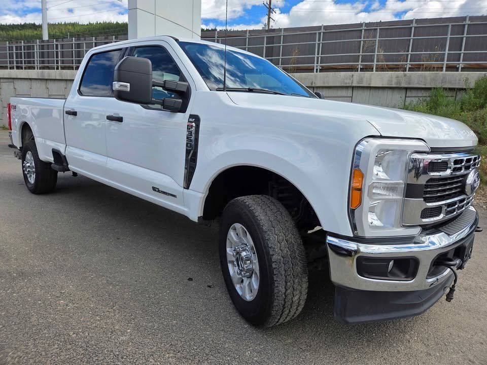 Photo 2023 Ford Super Duty F-350 SRW XLT #6