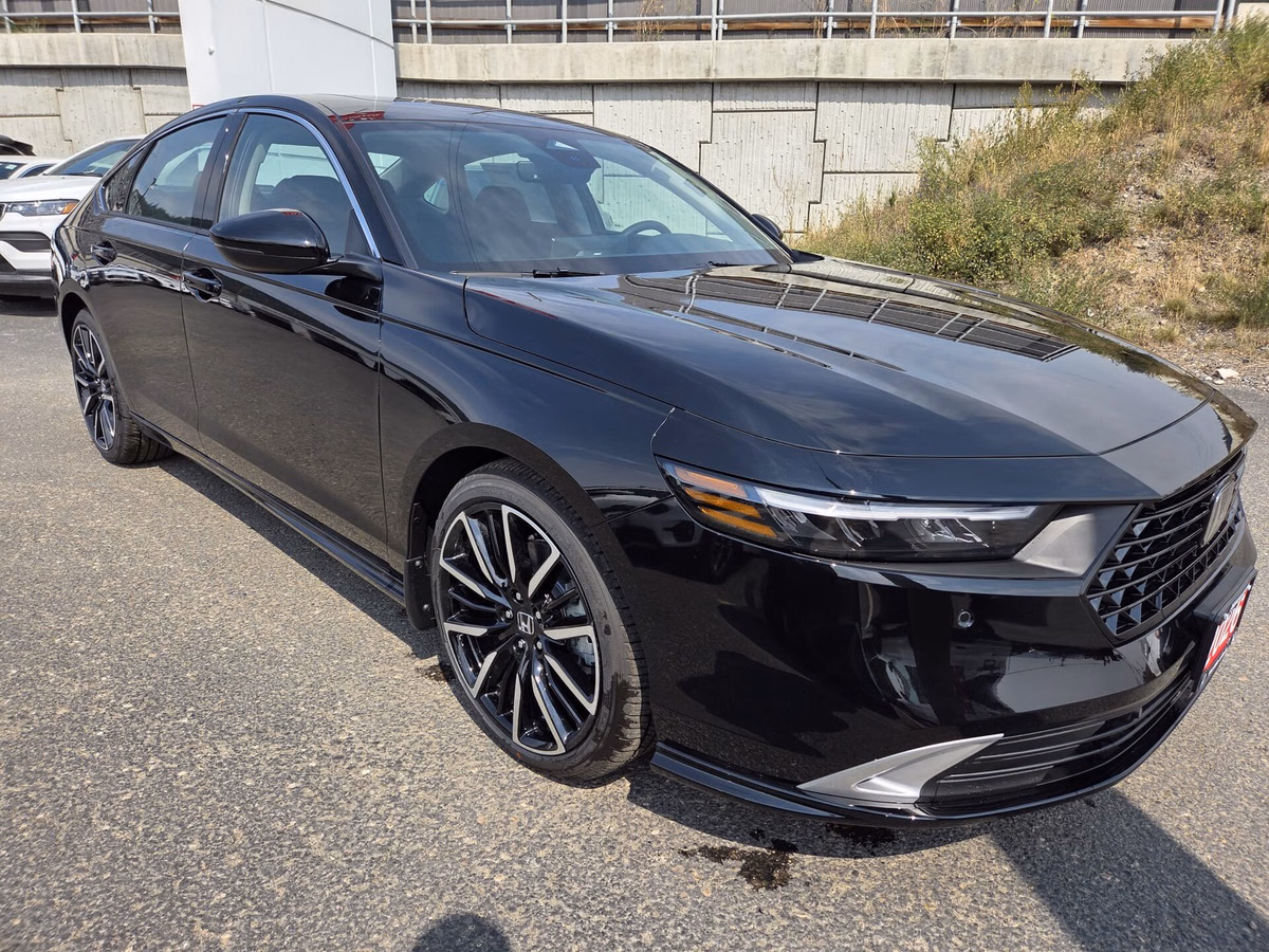 Photo 2026 Honda Accord Hybrid Touring #3