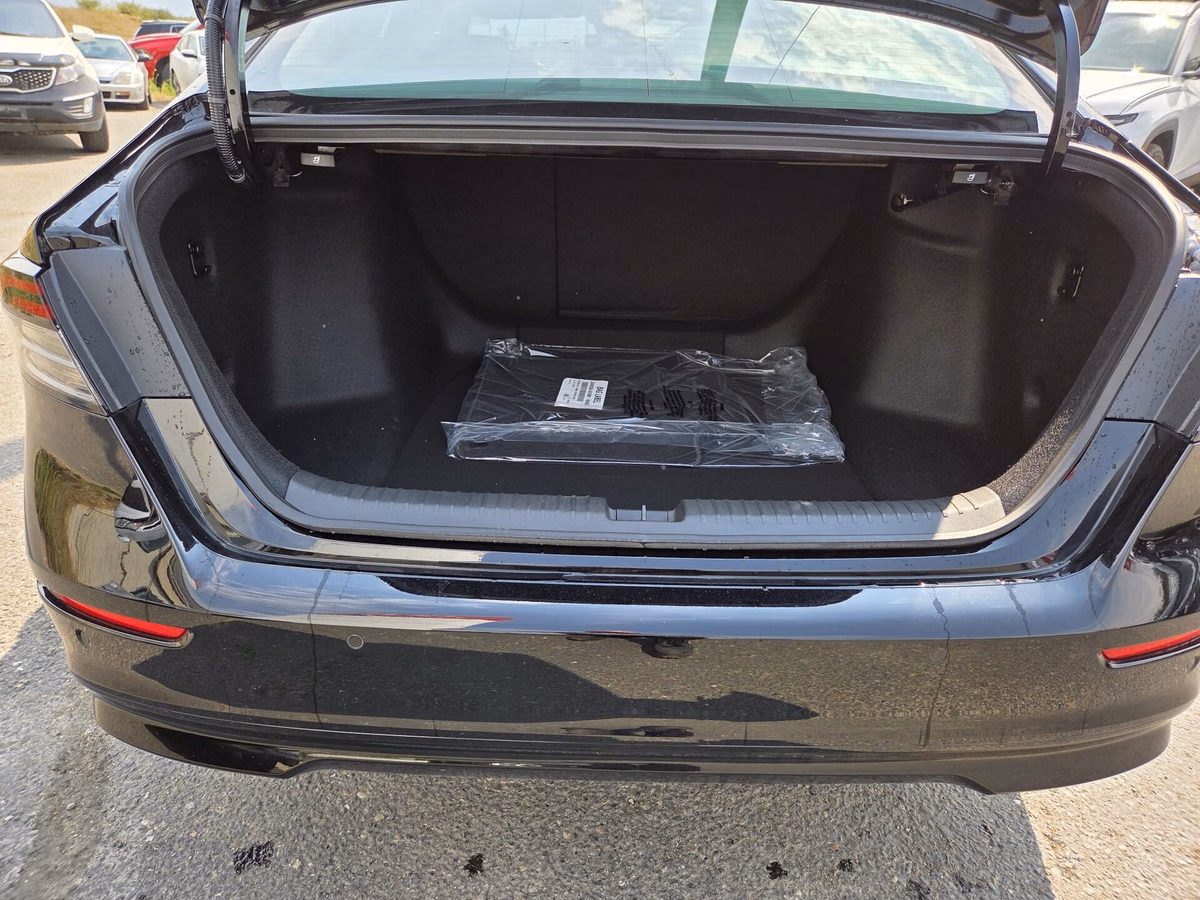 Photo 2026 Honda Accord Hybrid Touring #6