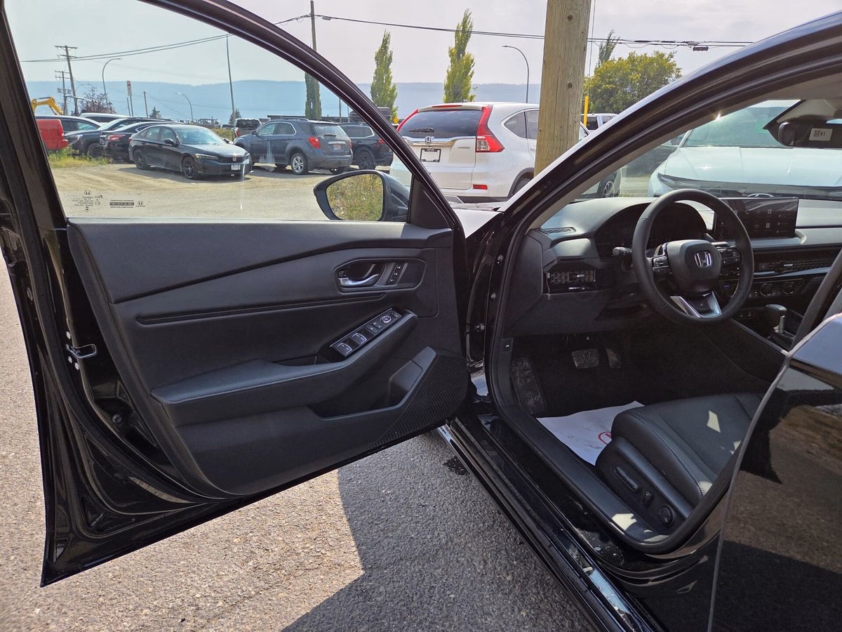 Photo 2026 Honda Accord Hybrid Touring #8