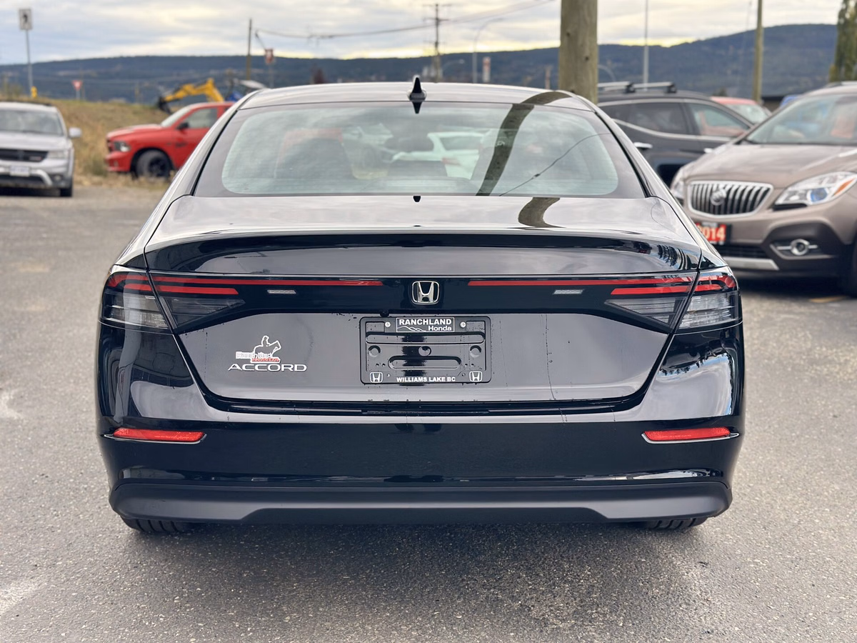 Photo 2025 Honda Accord Sedan SE #6