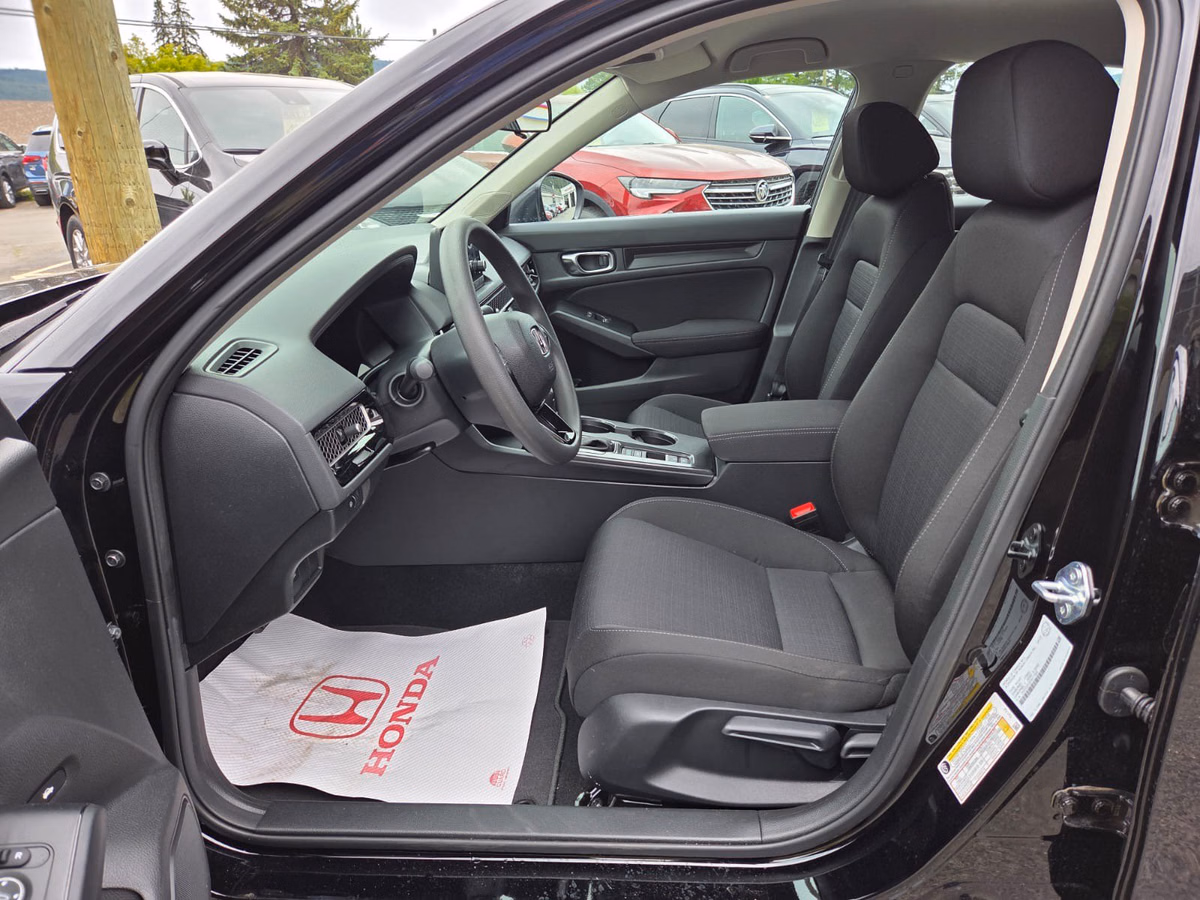 Photo 2026 Honda Civic Sedan LX #8