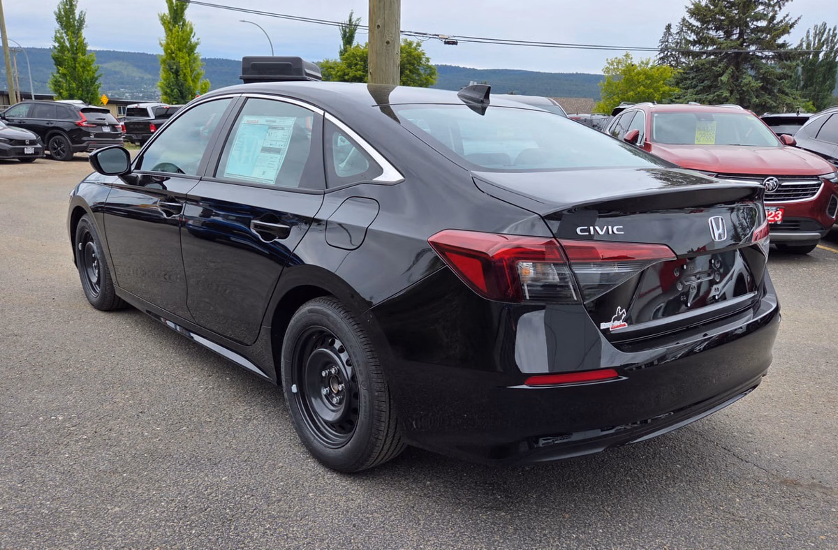 Photo 2026 Honda Civic Sedan LX #6