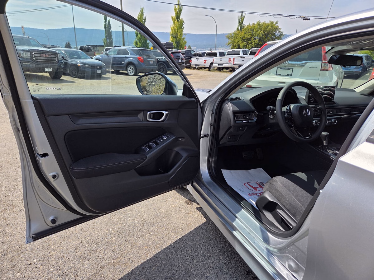 Photo 2026 Honda Civic LX #8