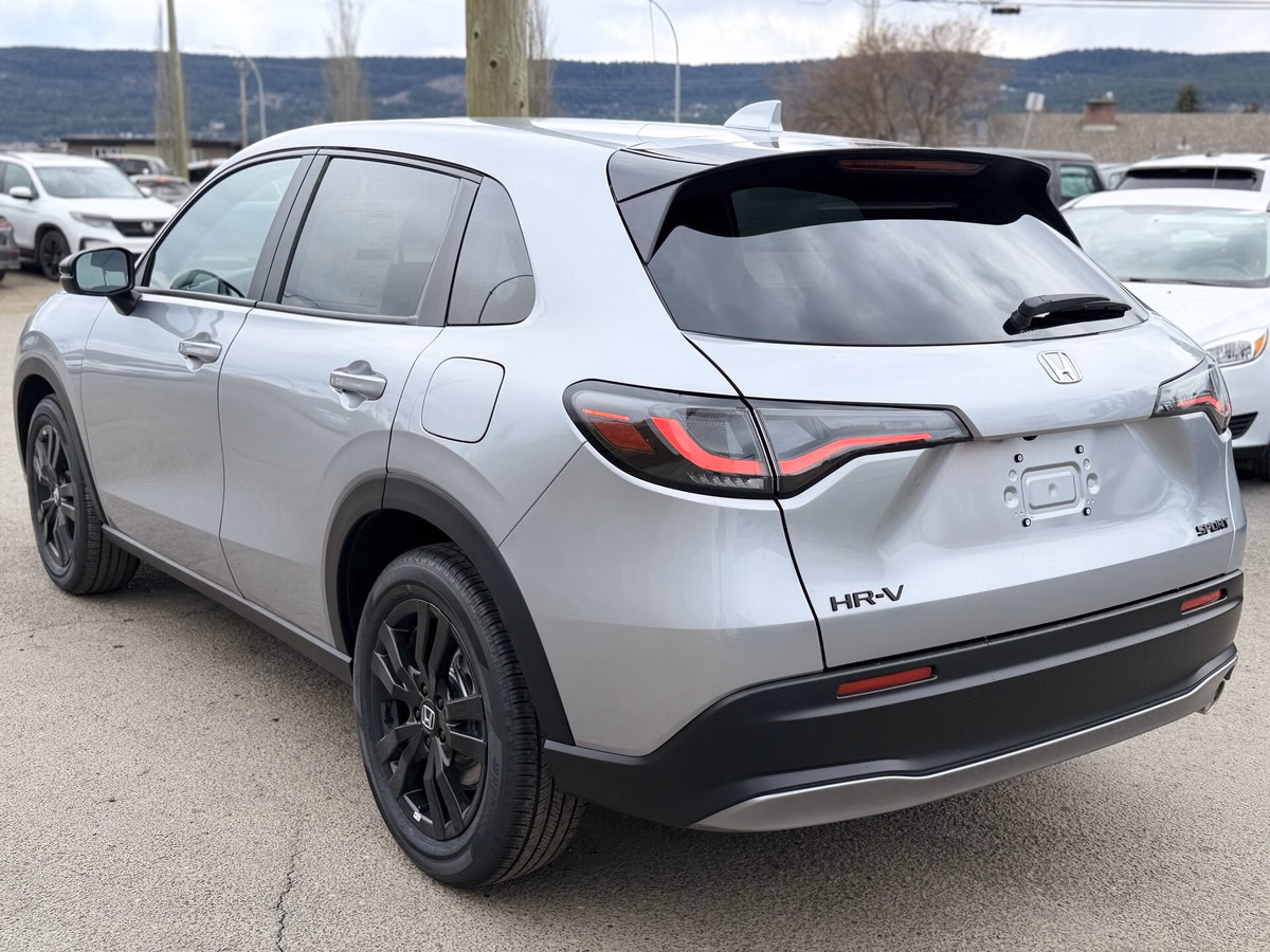 Photo 2026 Honda HR-V Sport #8