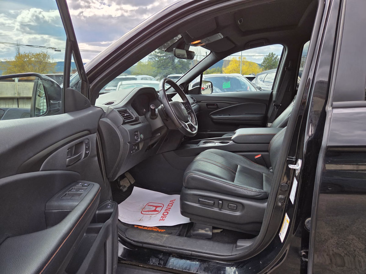 Photo 2024 Honda Passport TrailSport #8
