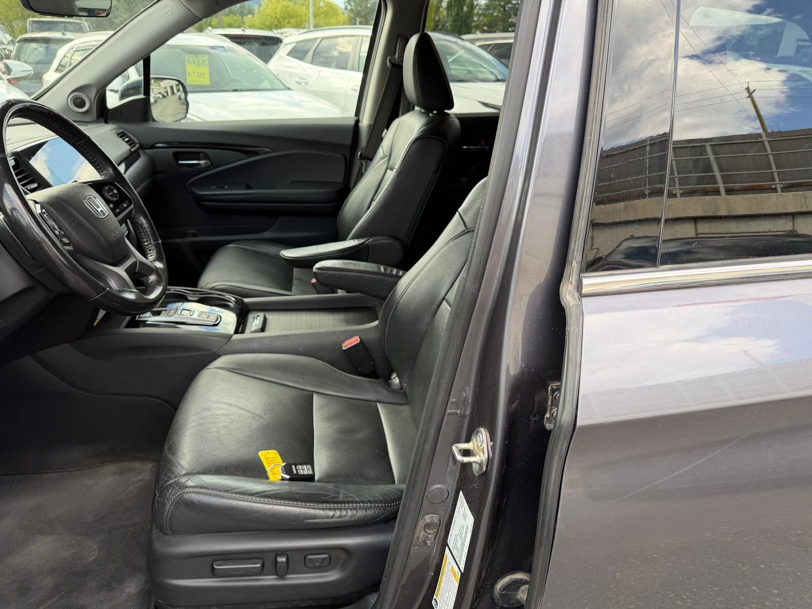 Photo 2021 Honda Pilot Touring 7-Passenger #8