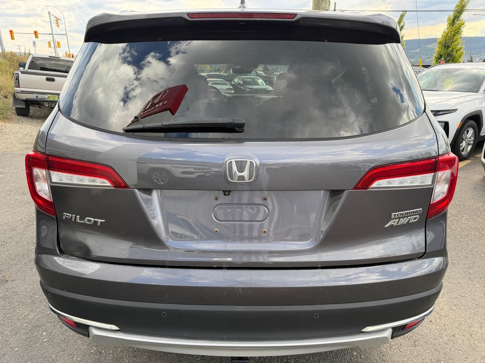 Photo 2021 Honda Pilot Touring 7-Passenger #5