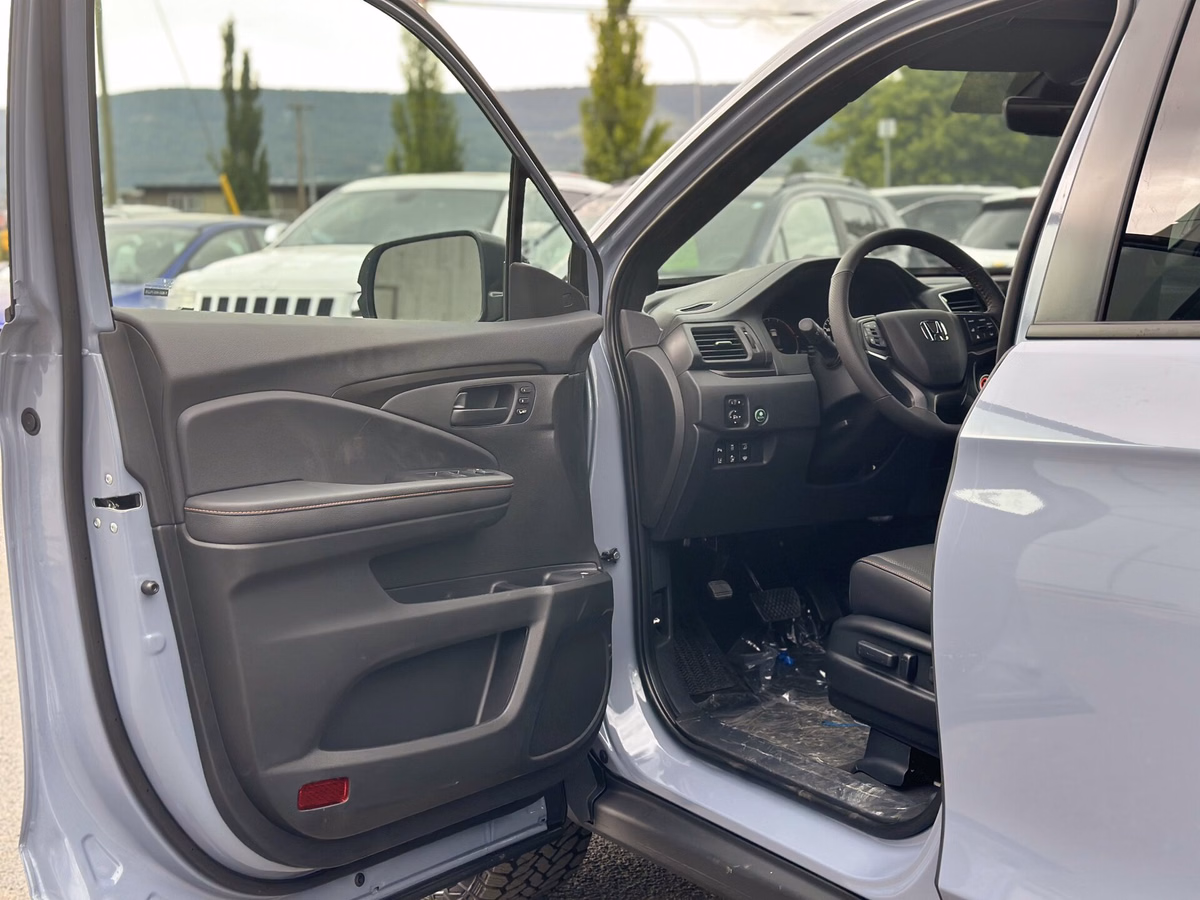 Photo 2025 Honda Ridgeline TrailSport #8