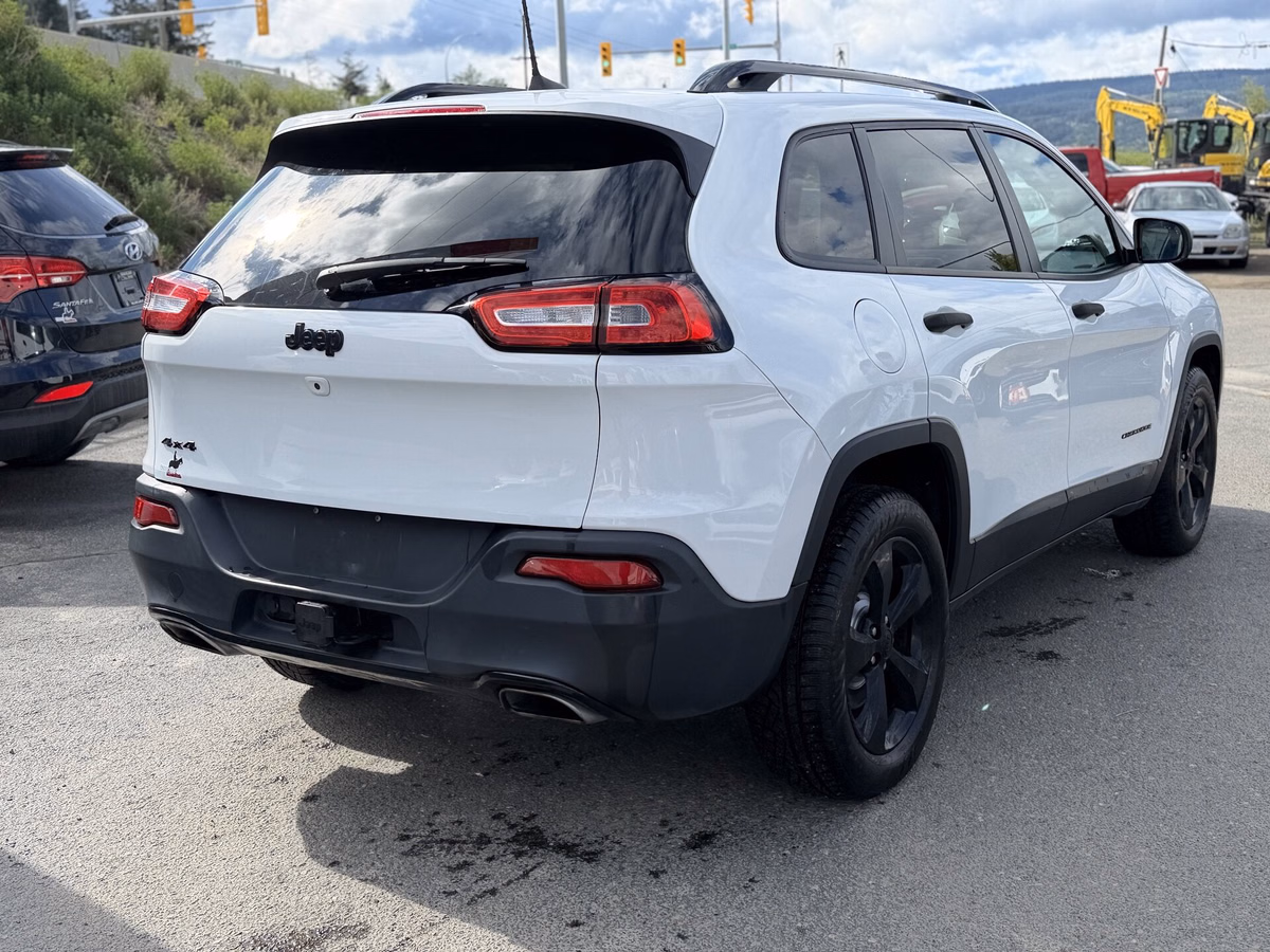 Photo 2016 Jeep Cherokee Altitude #5